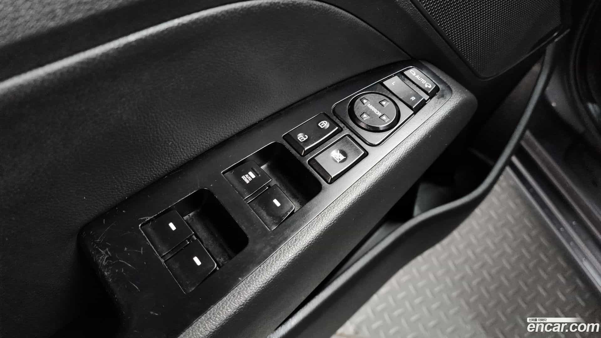 AVANTE Hyundai 2017.5-OPTION-020