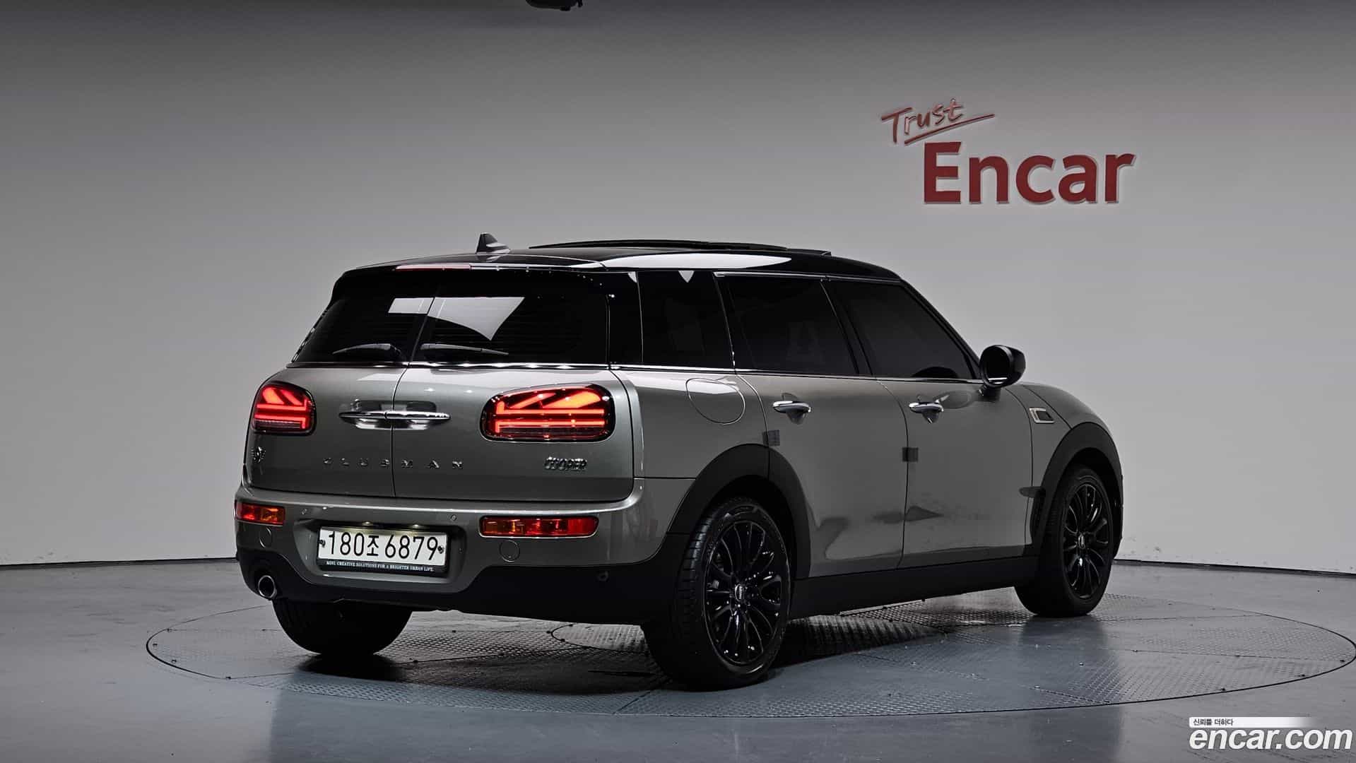 Clubman Mini 2020.4-OUTER-002