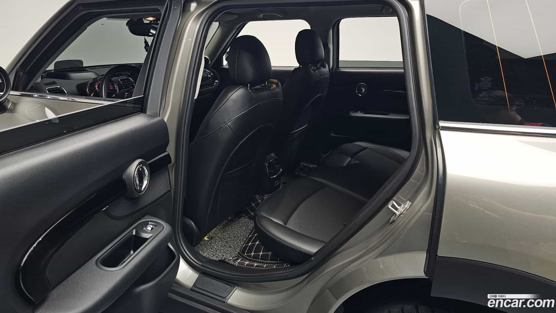 Clubman Mini 2020.4-OPTION-015