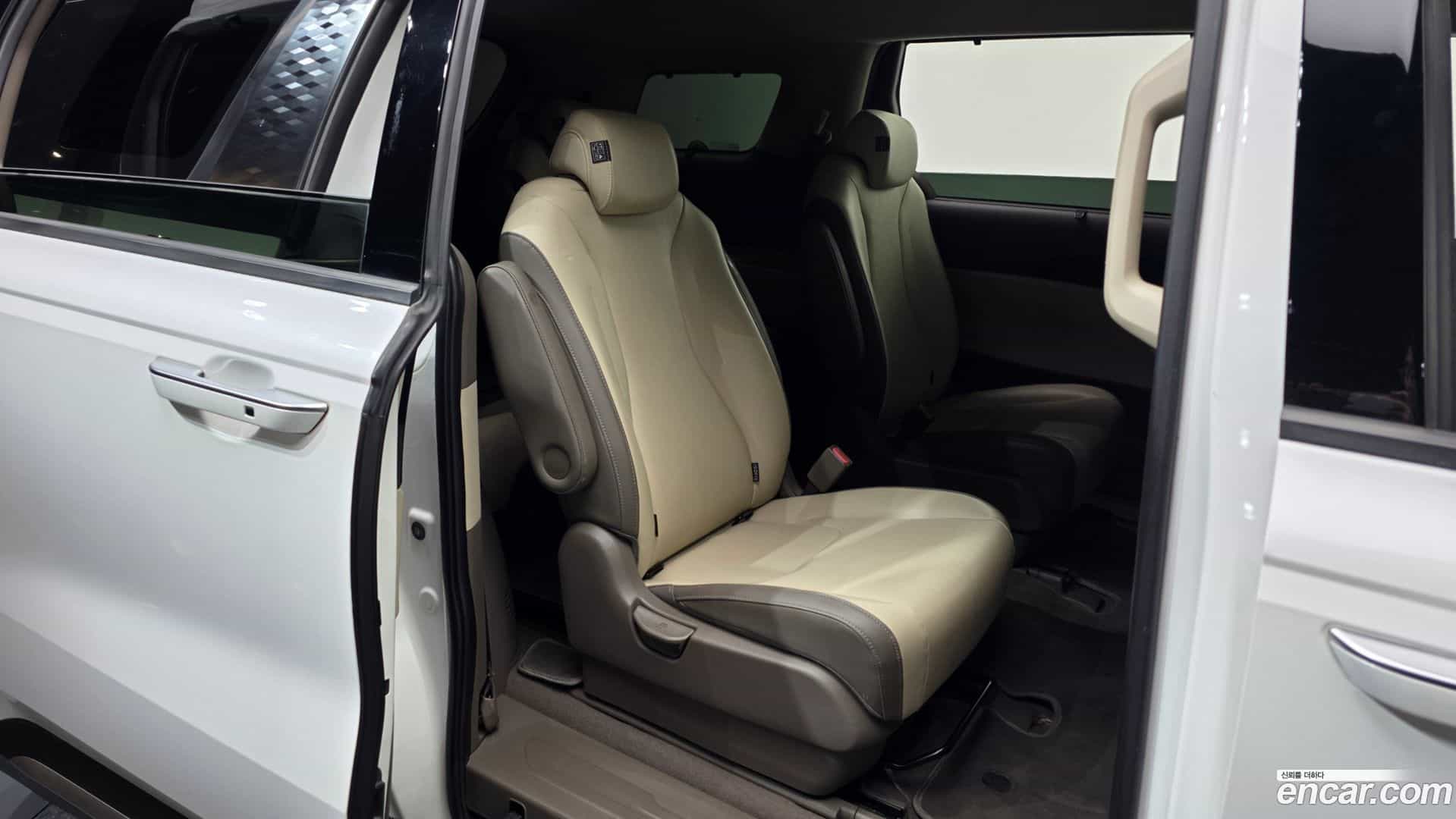 Canival Kia 2021.4-OPTION-016