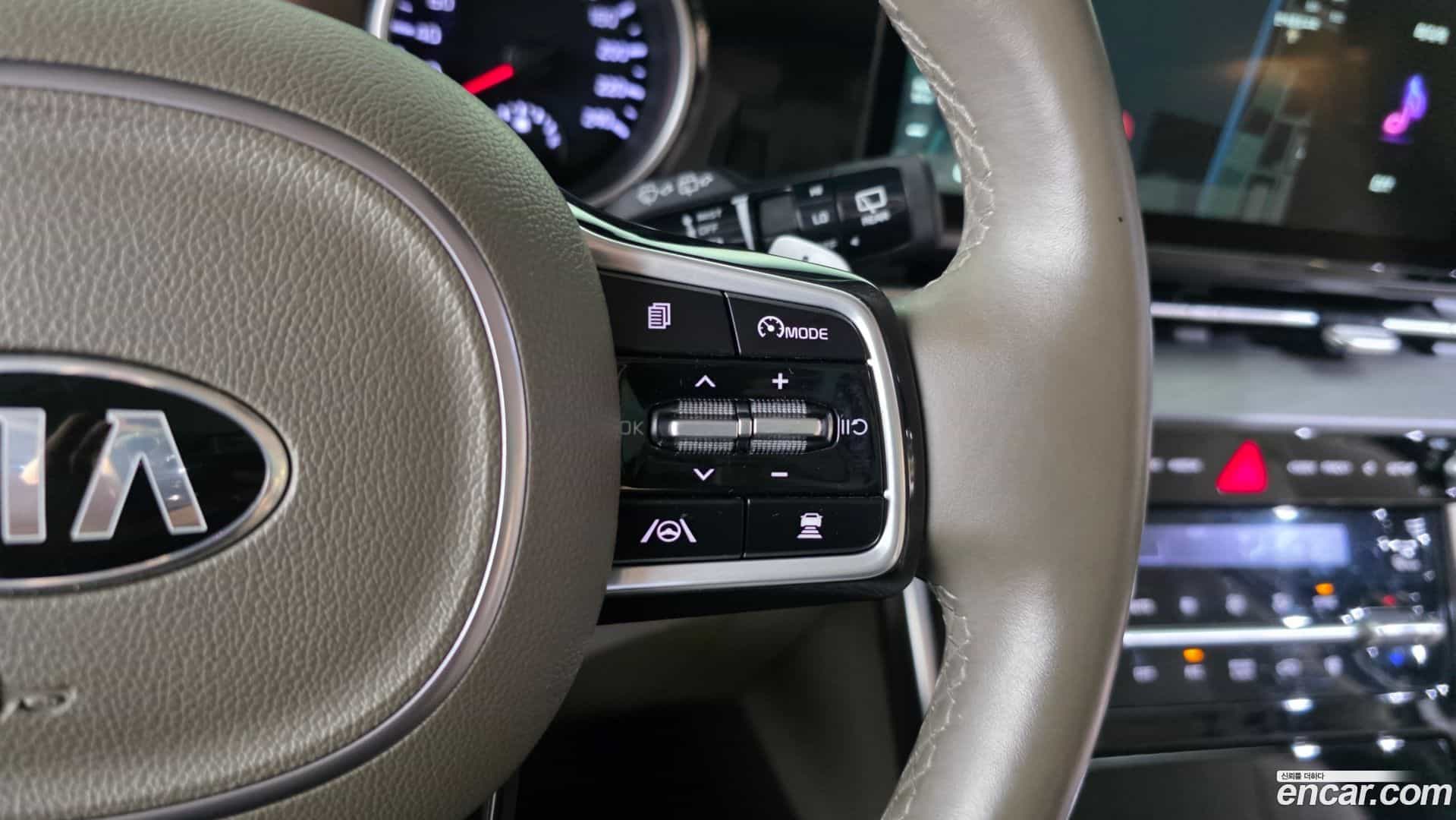 Canival Kia 2021.4-OPTION-040
