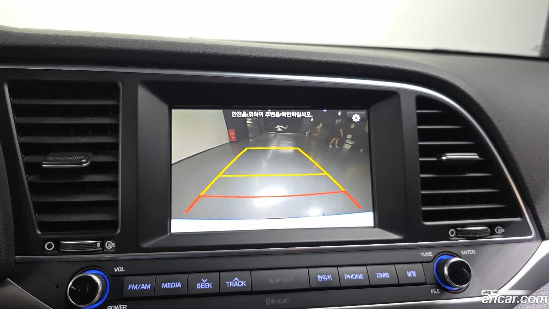 AVANTE Hyundai 2016.1-OPTION-019