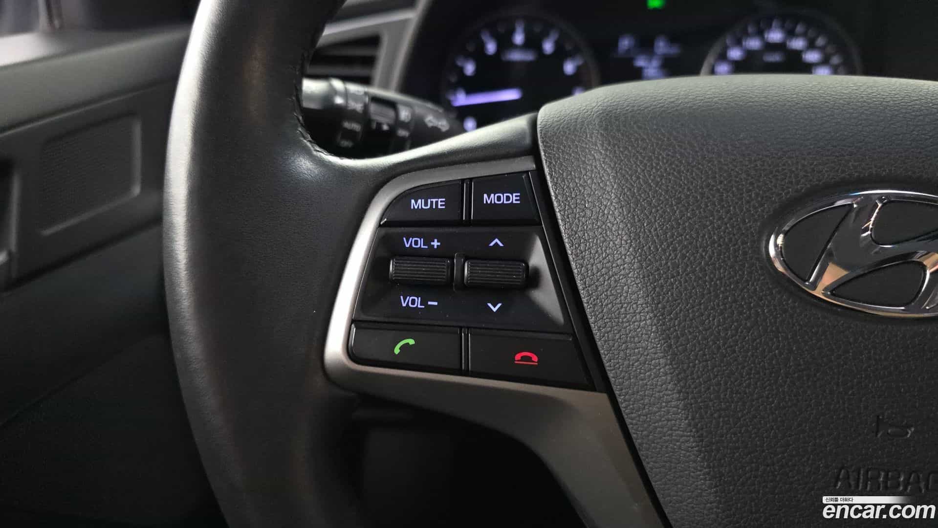 AVANTE Hyundai 2016.1-OPTION-022