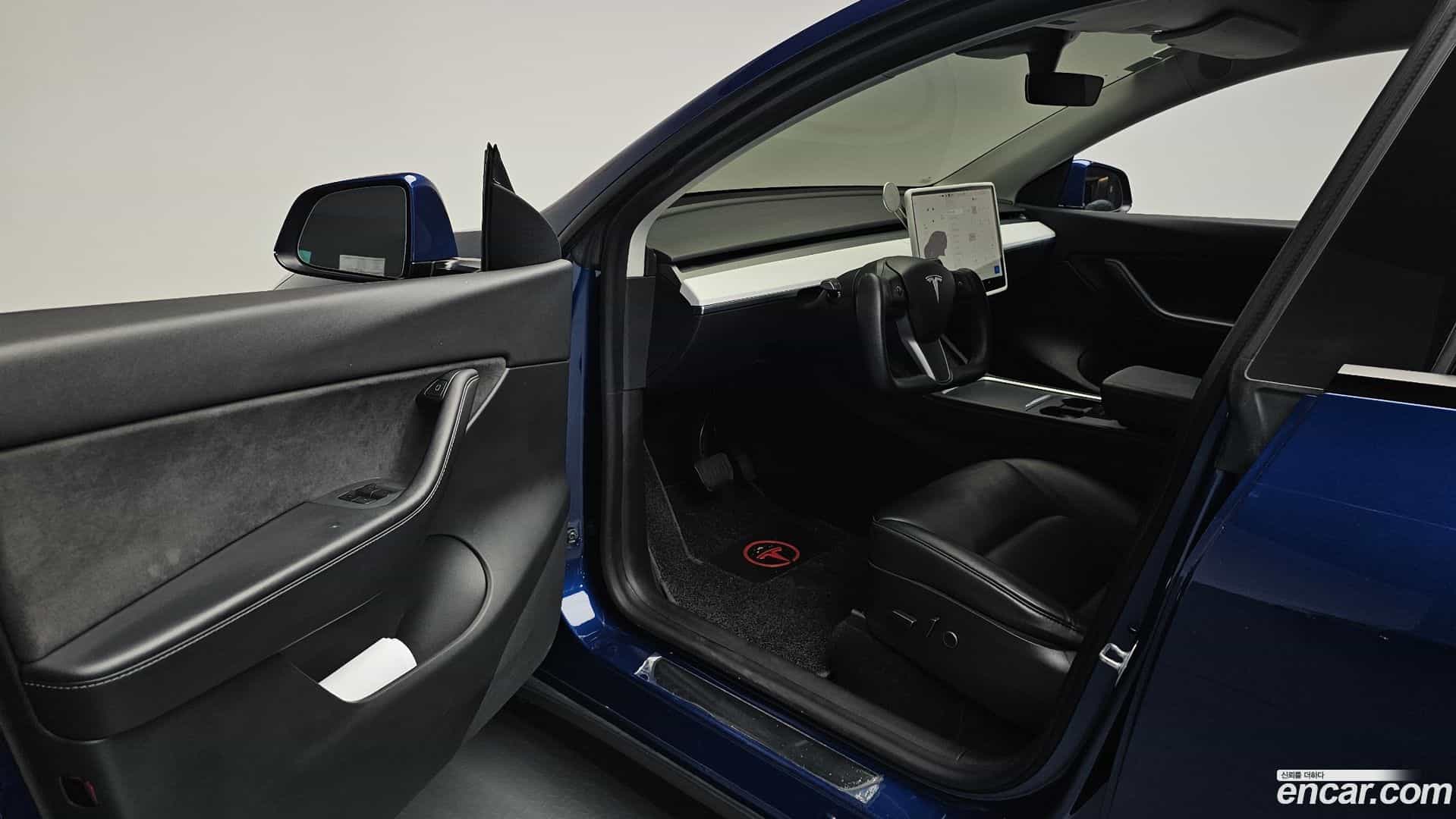 Model Y Tesla 2021.4-INNER-010