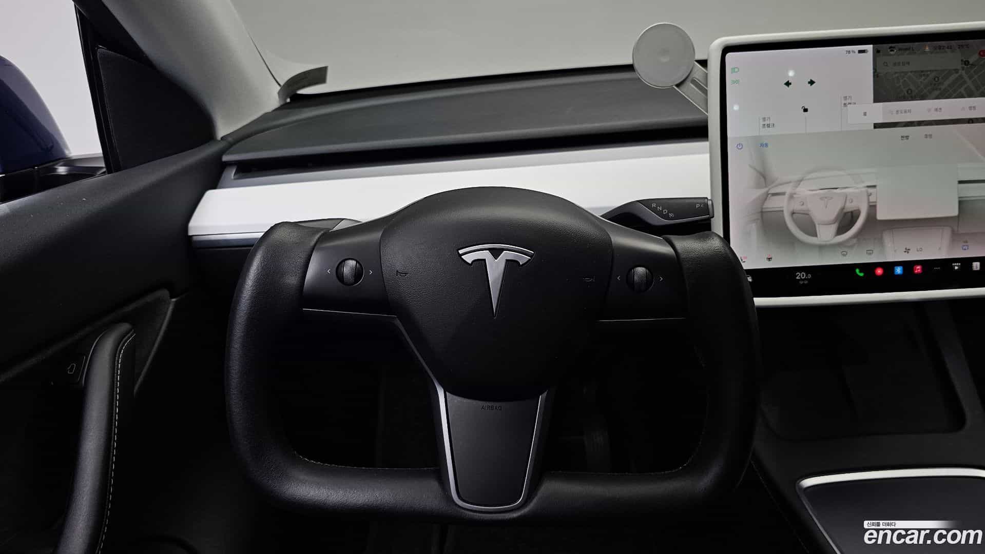 Model Y Tesla 2021.4-OPTION-016