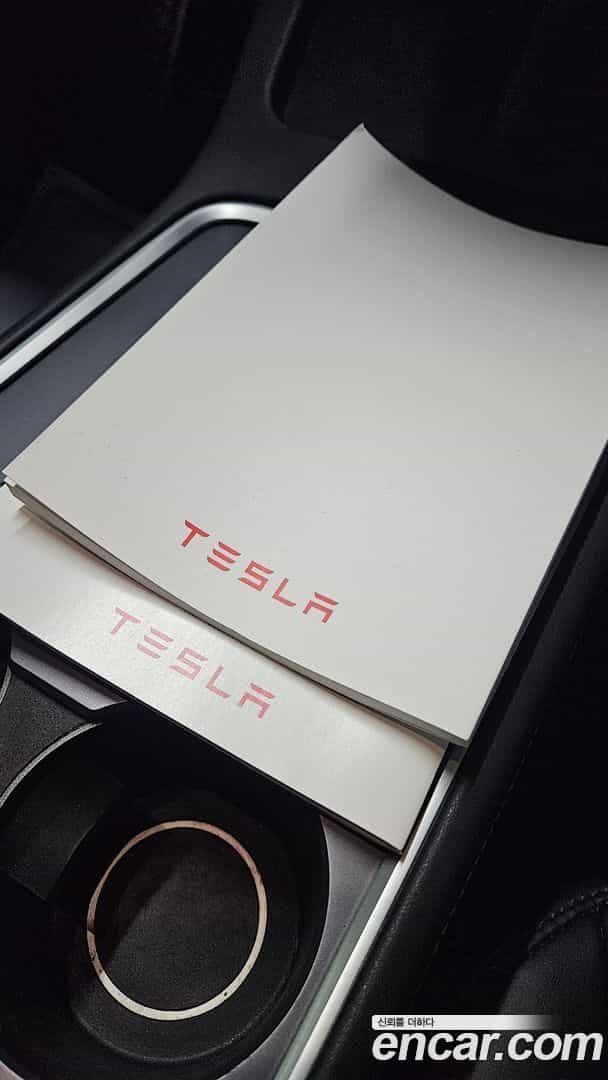 Model Y Tesla 2021.4-OPTION-046