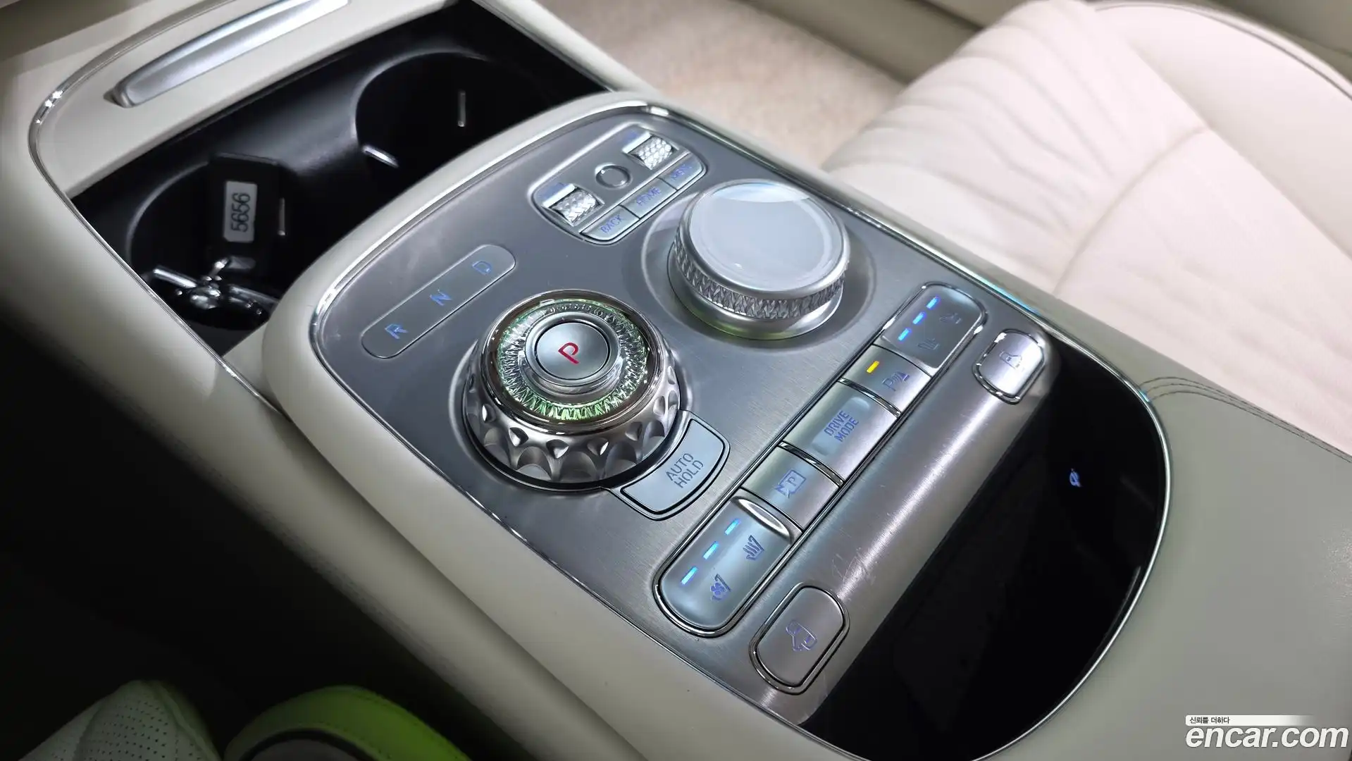 G90 Genesis 2023.4-INNER-009