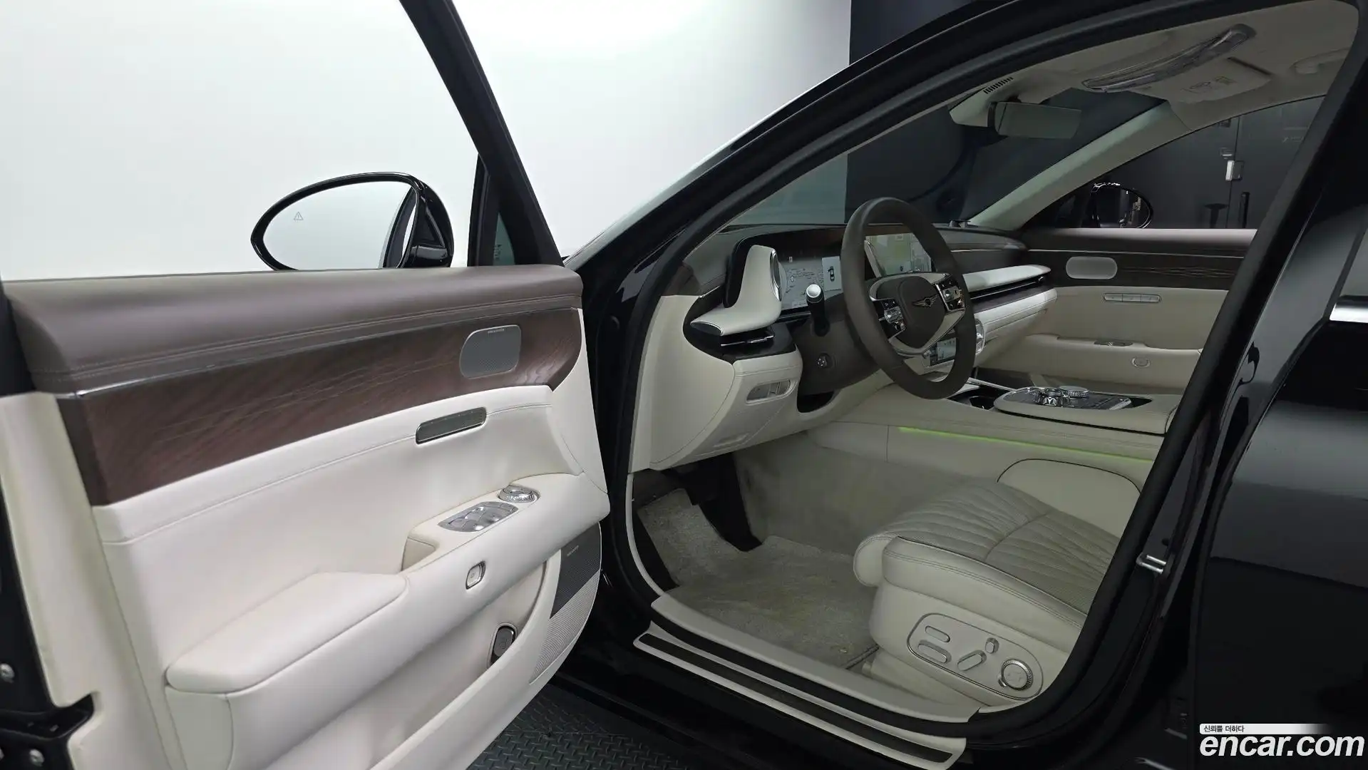 G90 Genesis 2023.4-INNER-010