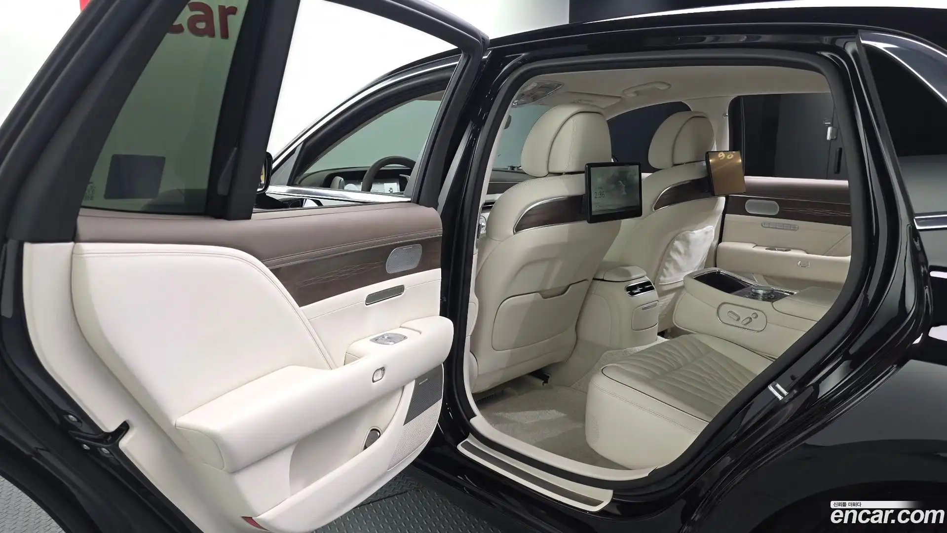 G90 Genesis 2023.4-INNER-036