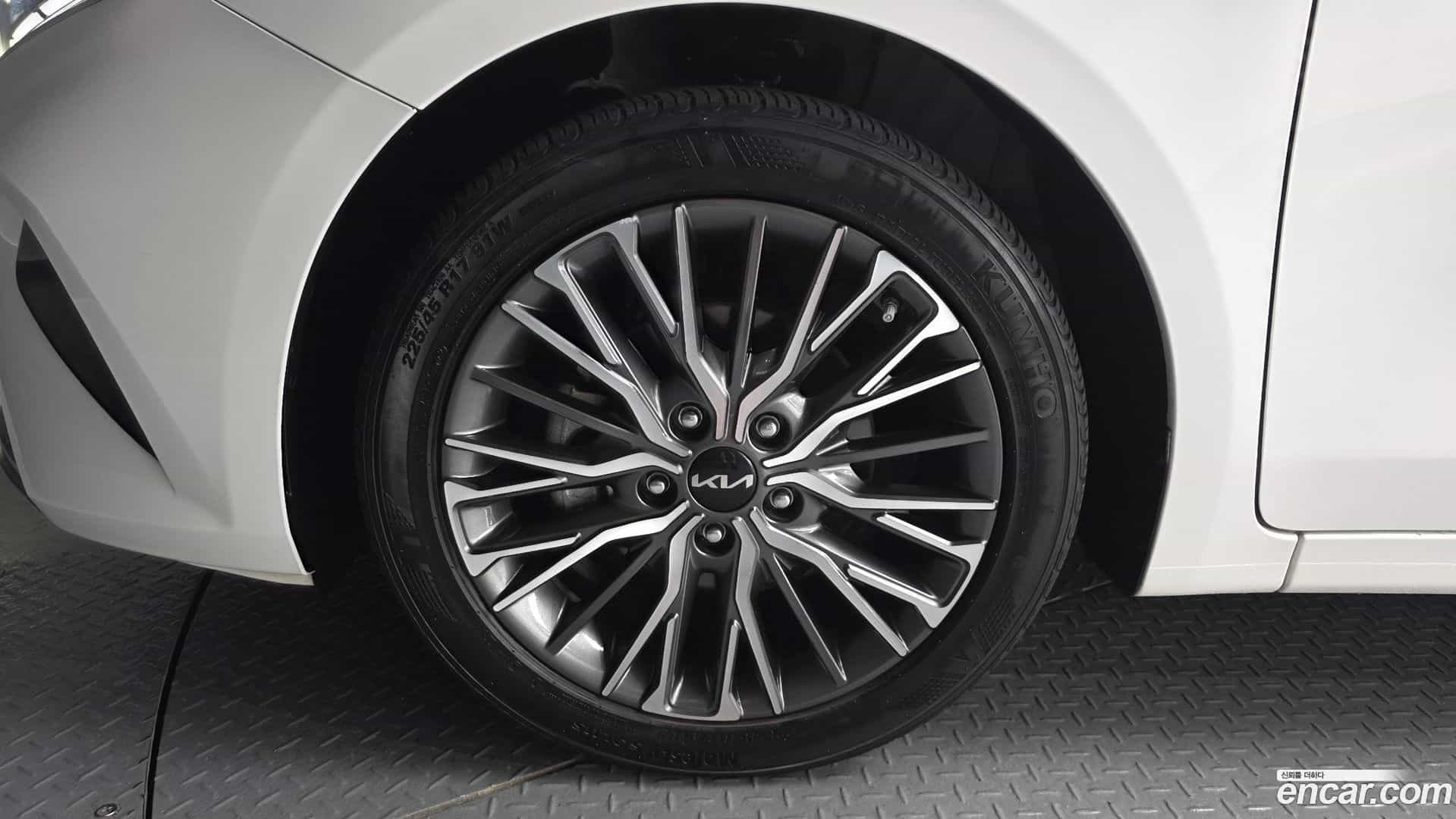 K3 Kia 2022.11-OUTER-005