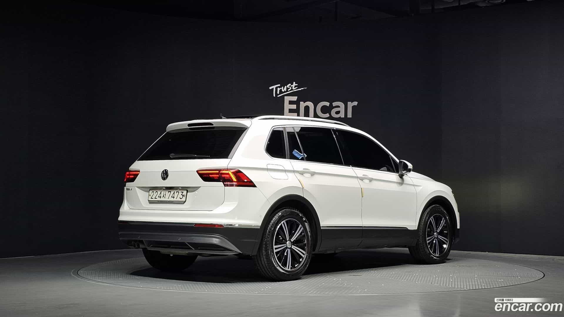 Tiguan Volkswagen 2019.10-OUTER-002