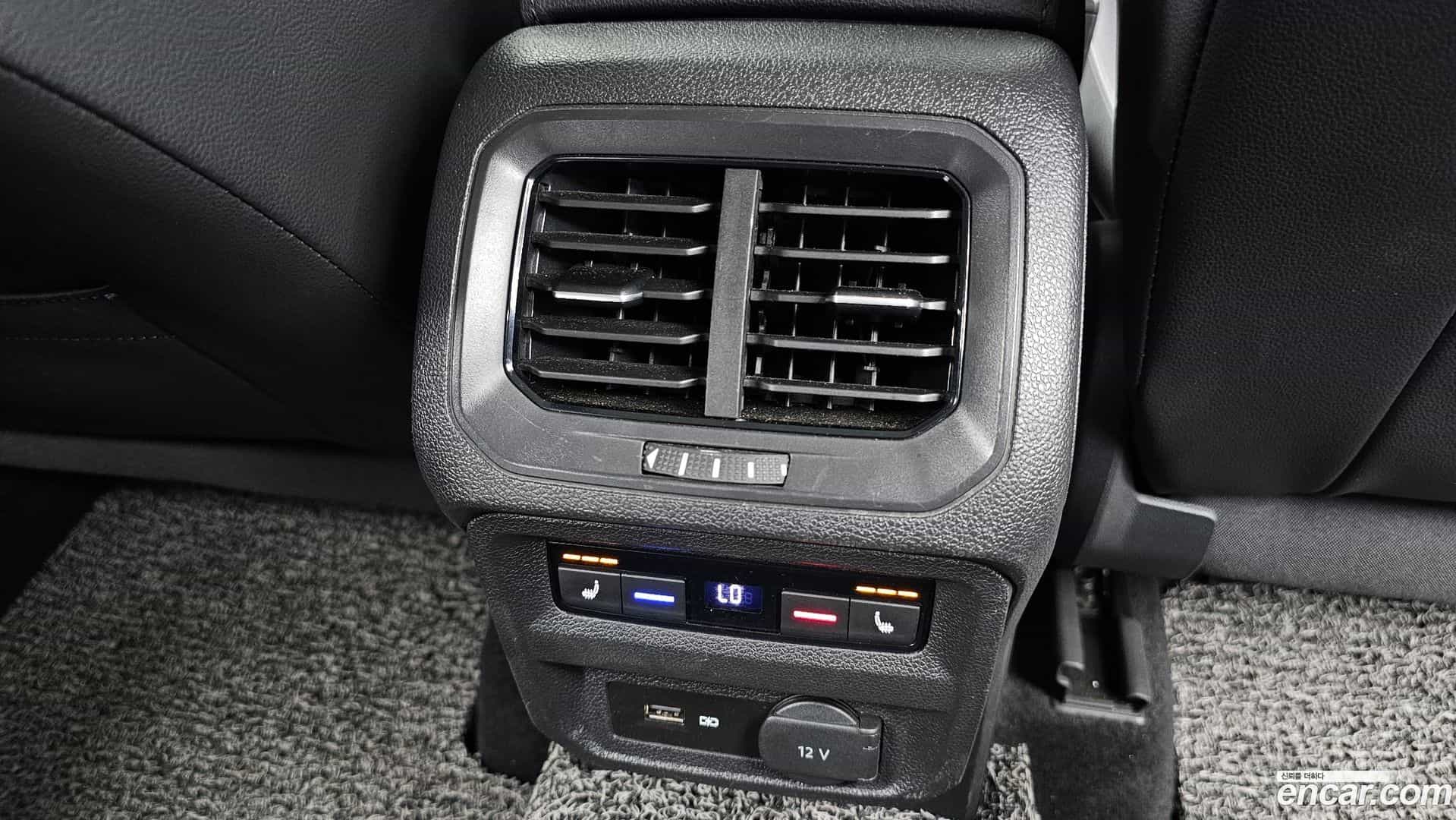 Tiguan Volkswagen 2019.10-OPTION-023