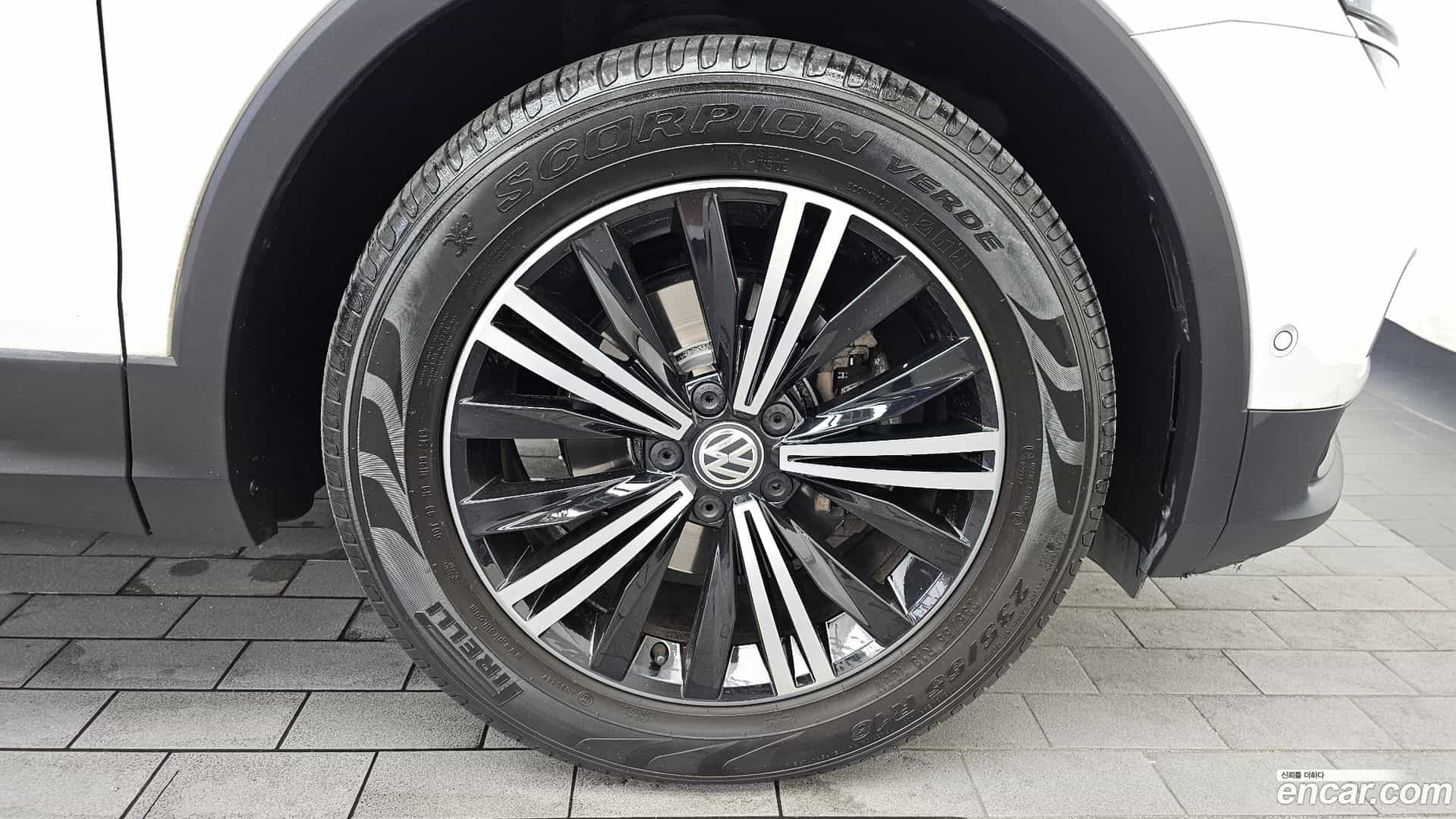 Tiguan Volkswagen 2019.10-OUTER-031