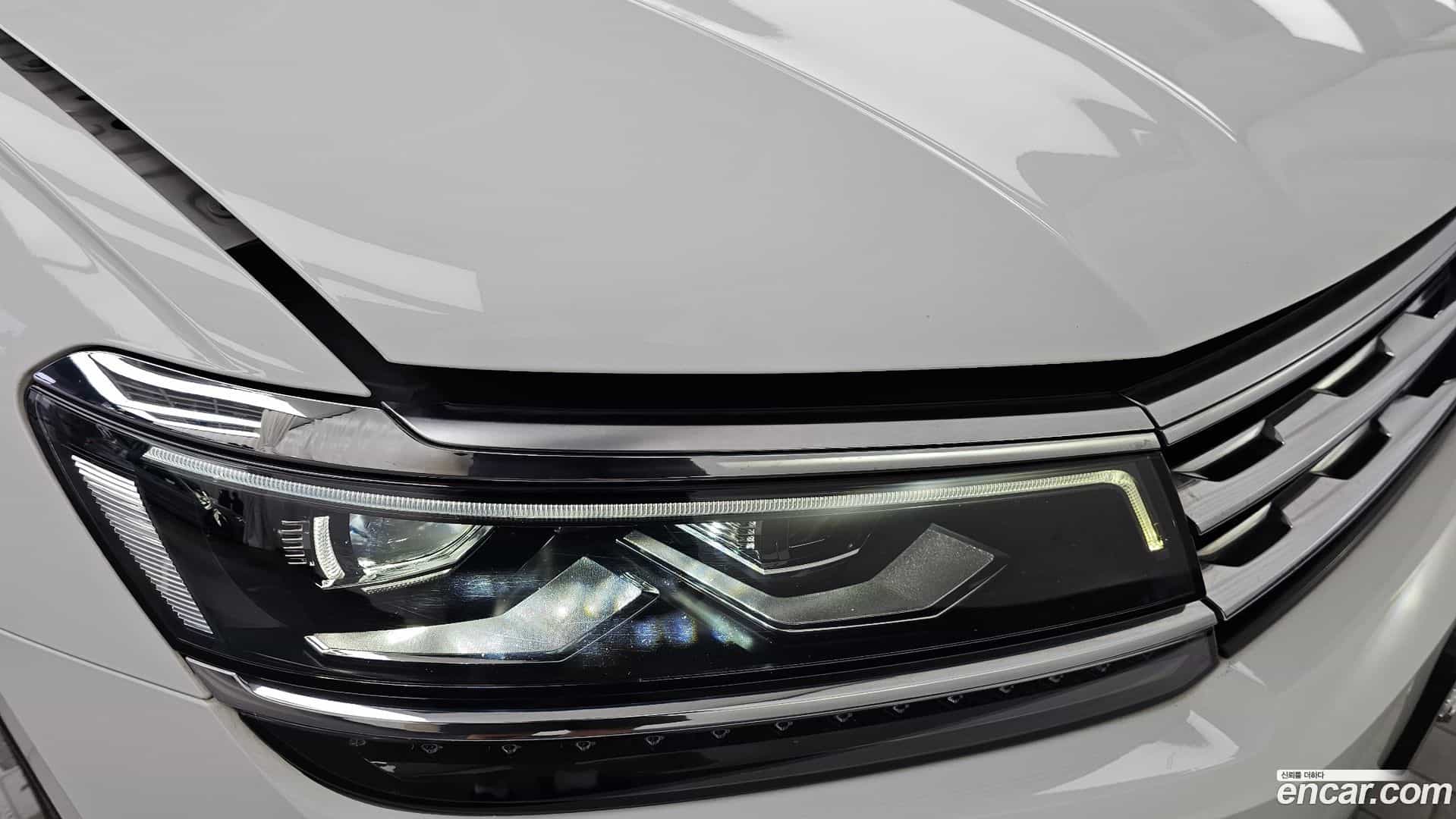 Tiguan Volkswagen 2019.10-OUTER-032