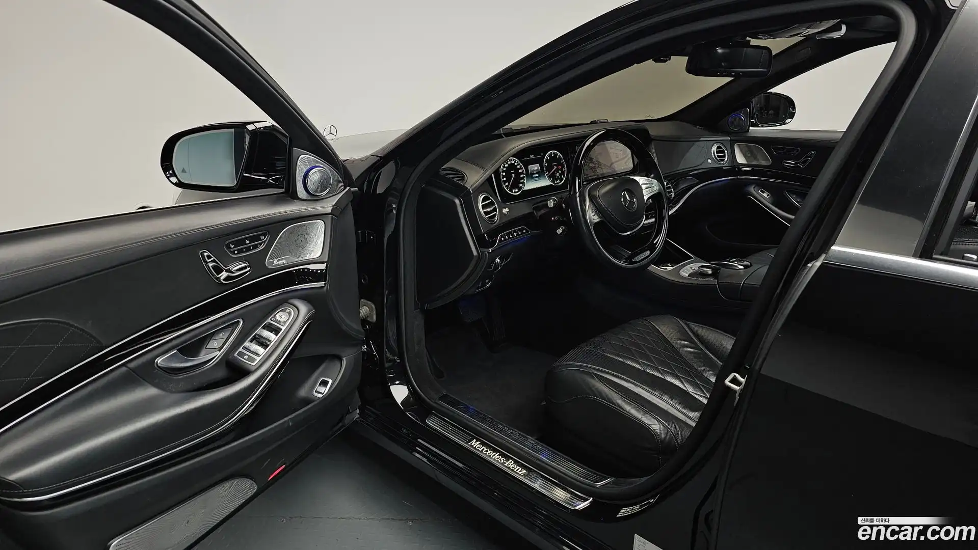 S-Class Mercedes-Benz 2015.11-INNER-010