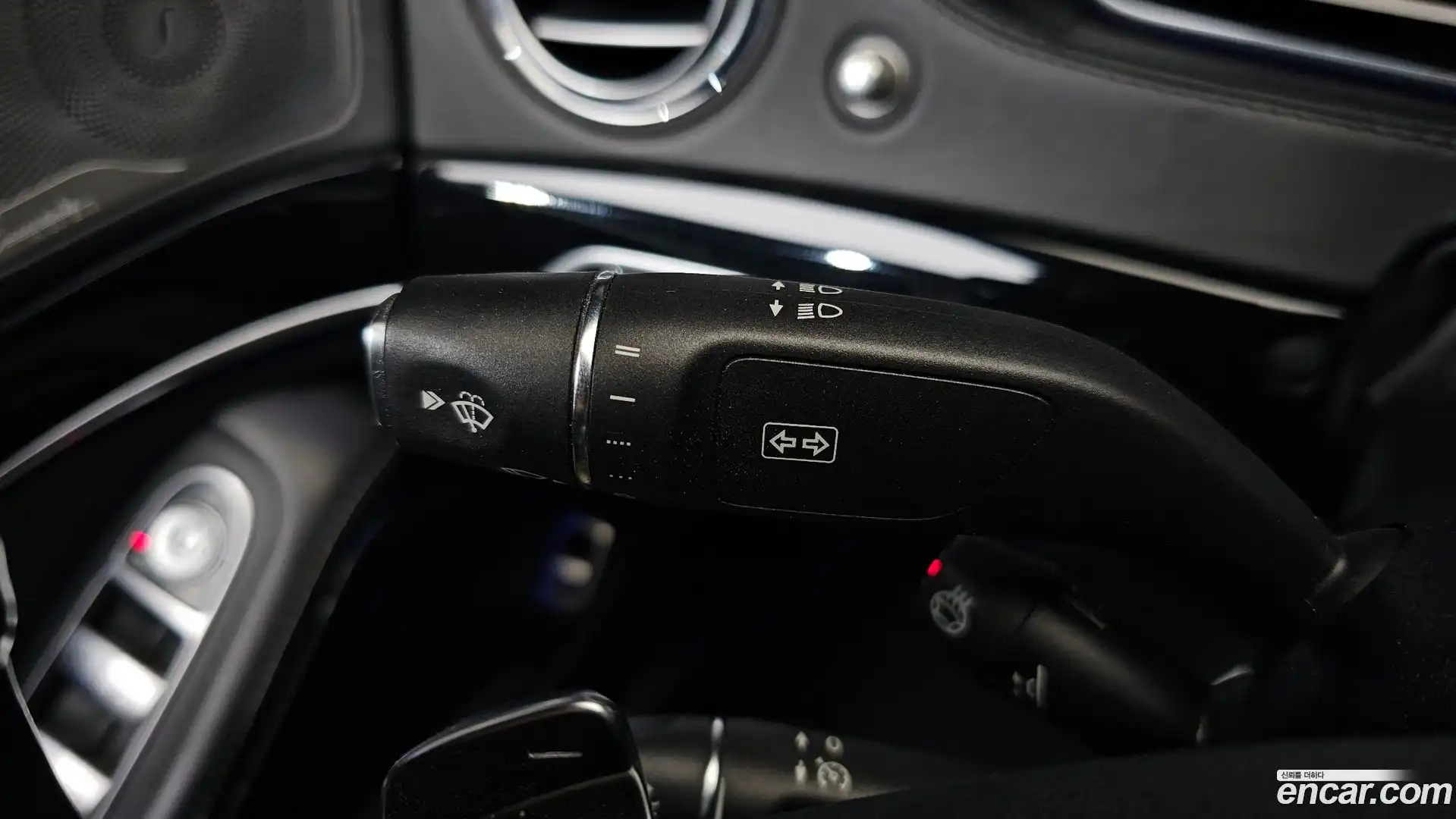 S-Class Mercedes-Benz 2015.11-OPTION-041