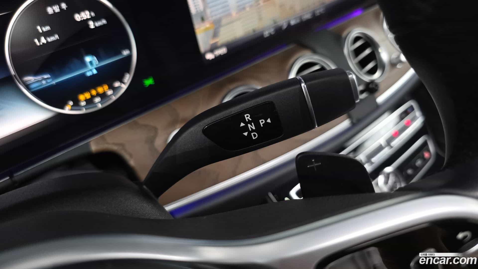 E-Class Mercedes-Benz 2019.3-INNER-009