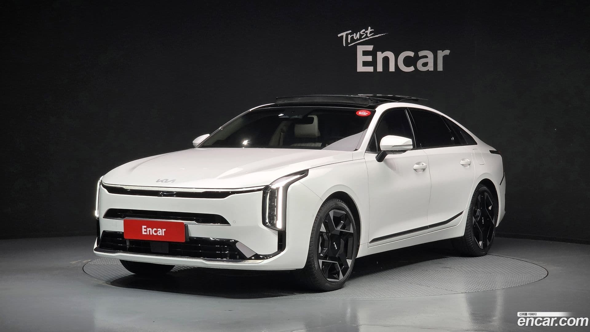 Main__Slider__Photo:K8 Kia 2024.8-0