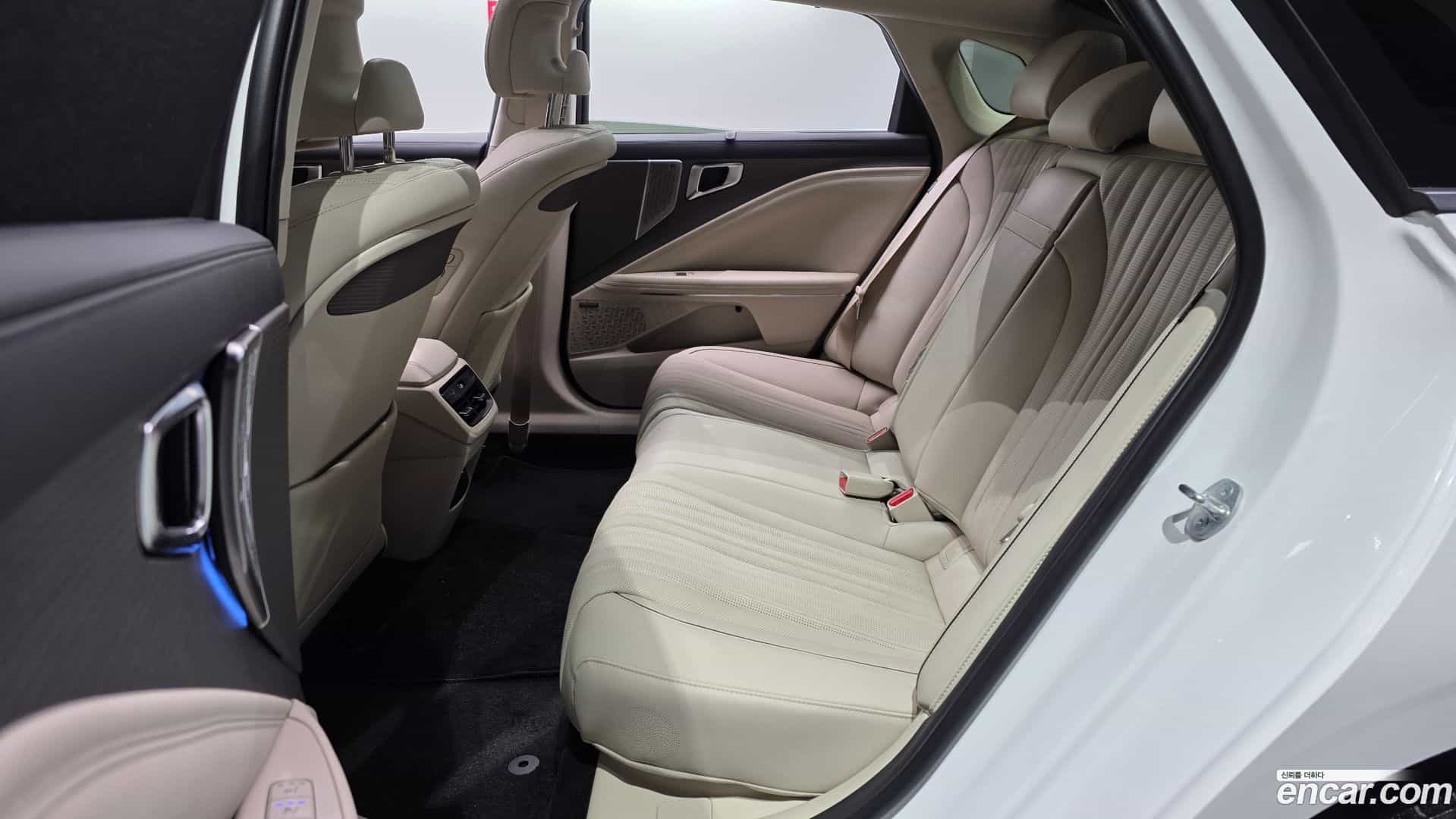 K8 Kia 2024.8-OPTION-015