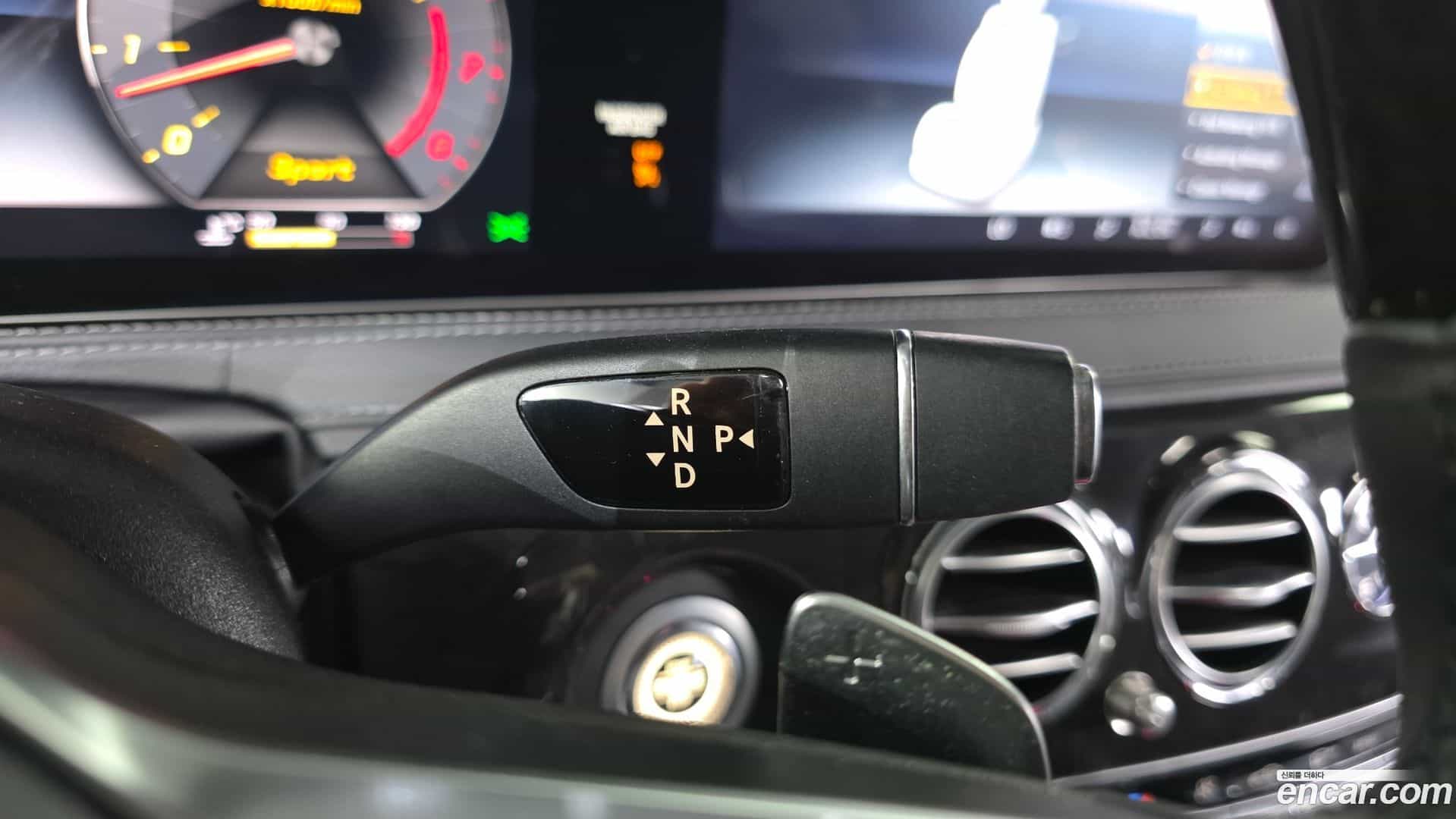 S-Class Mercedes-Benz 2018.3-INNER-009