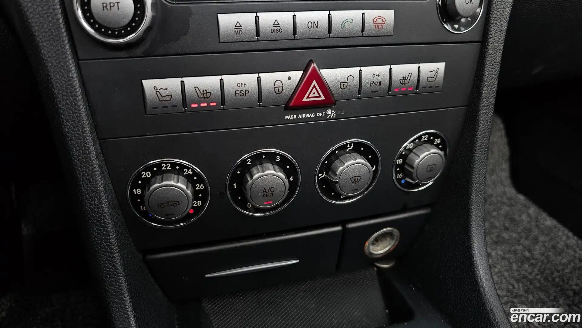 SLK-Class Mercedes-Benz 2007.11-OPTION-021