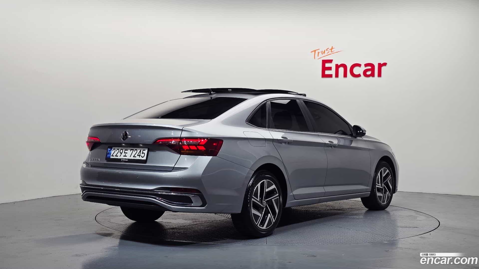 Jetta Volkswagen 2023.11-OUTER-002