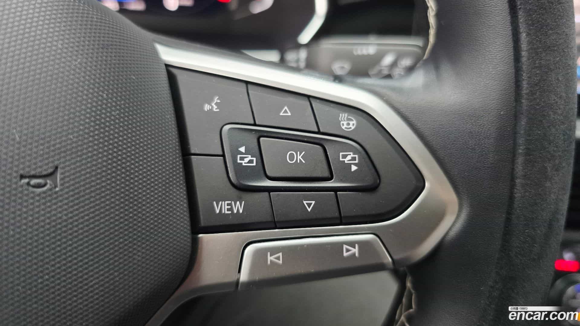Jetta Volkswagen 2023.11-OPTION-020