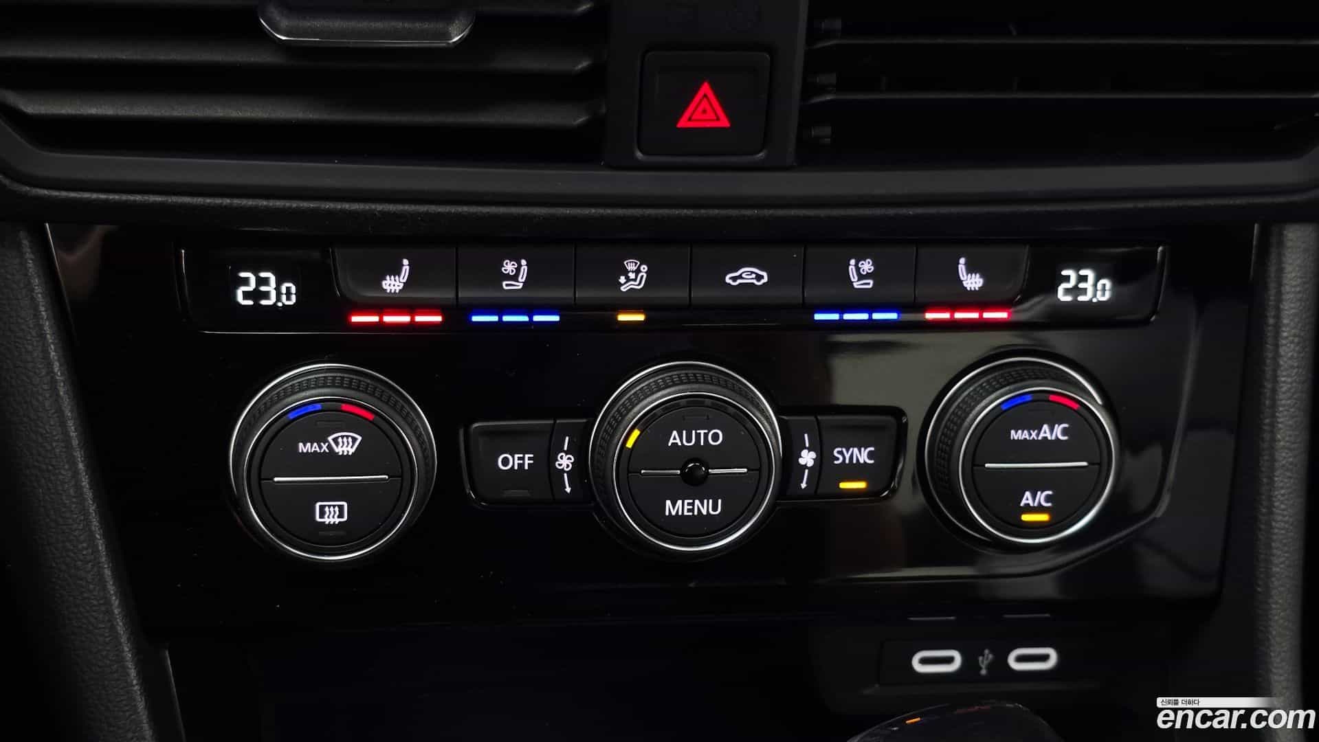Jetta Volkswagen 2023.11-OPTION-040