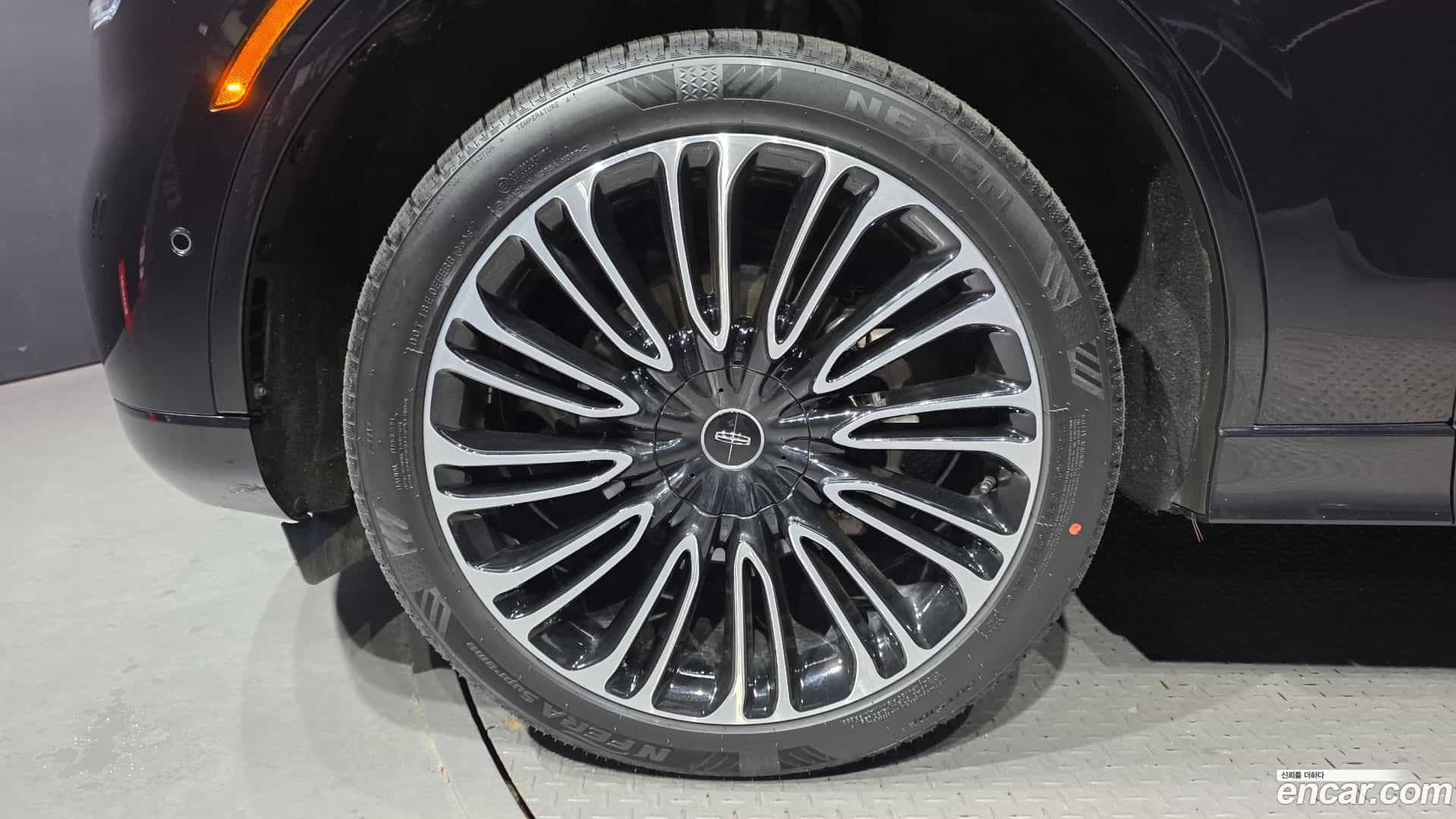 Aviator Lincoln 2023.9-OUTER-005
