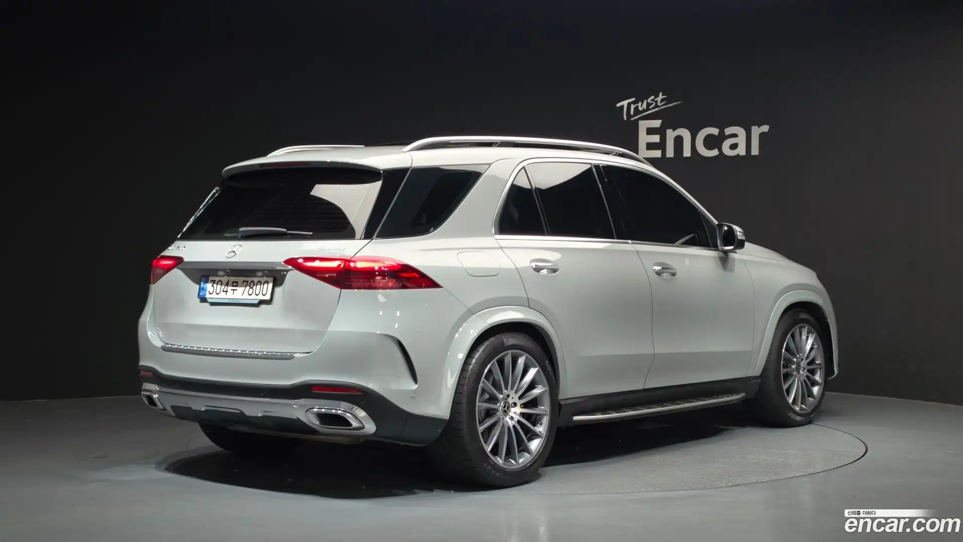 GLE-Class Mercedes-Benz 2023.11-OUTER-002