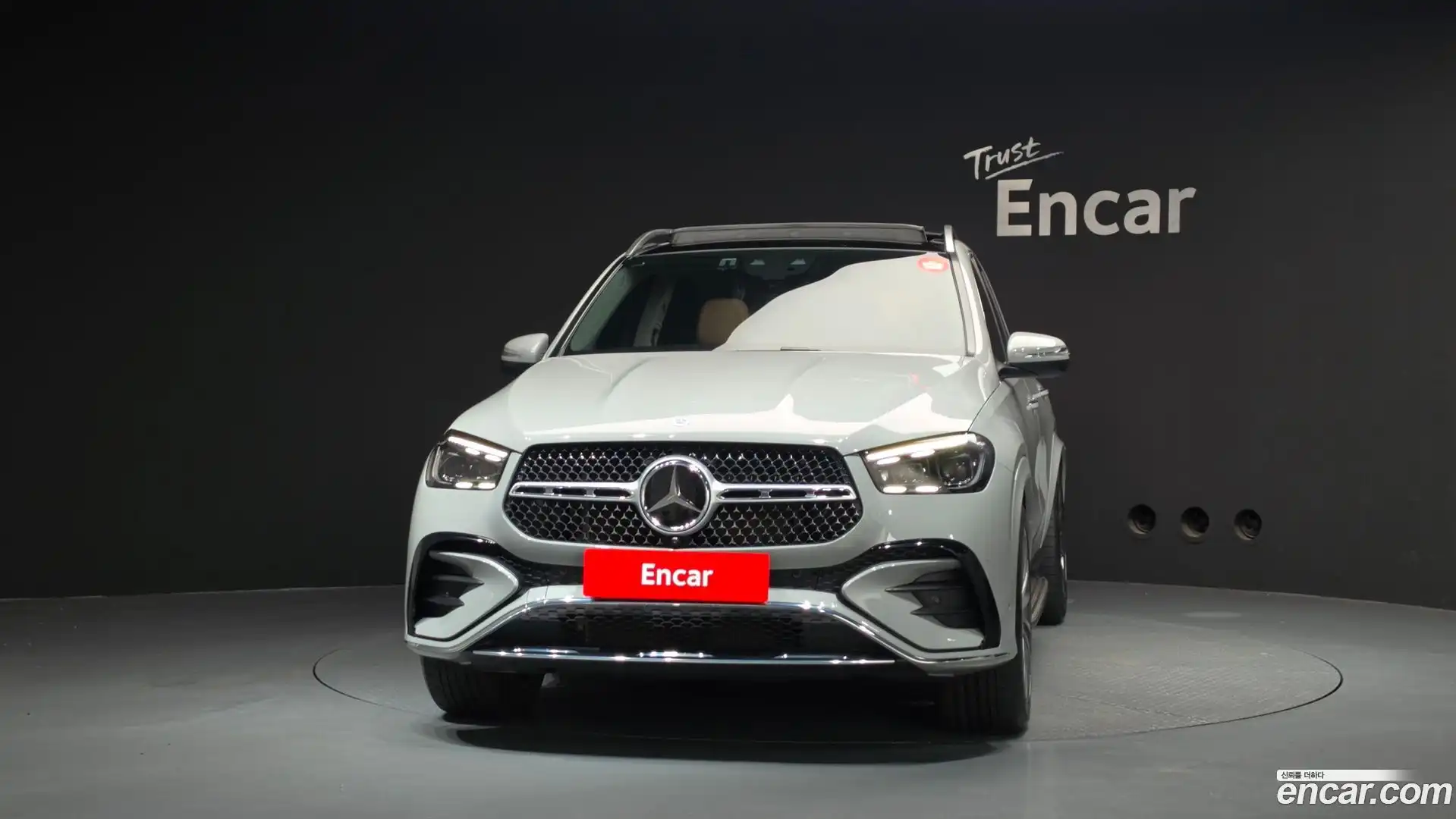 GLE-Class Mercedes-Benz 2023.11-OUTER-003