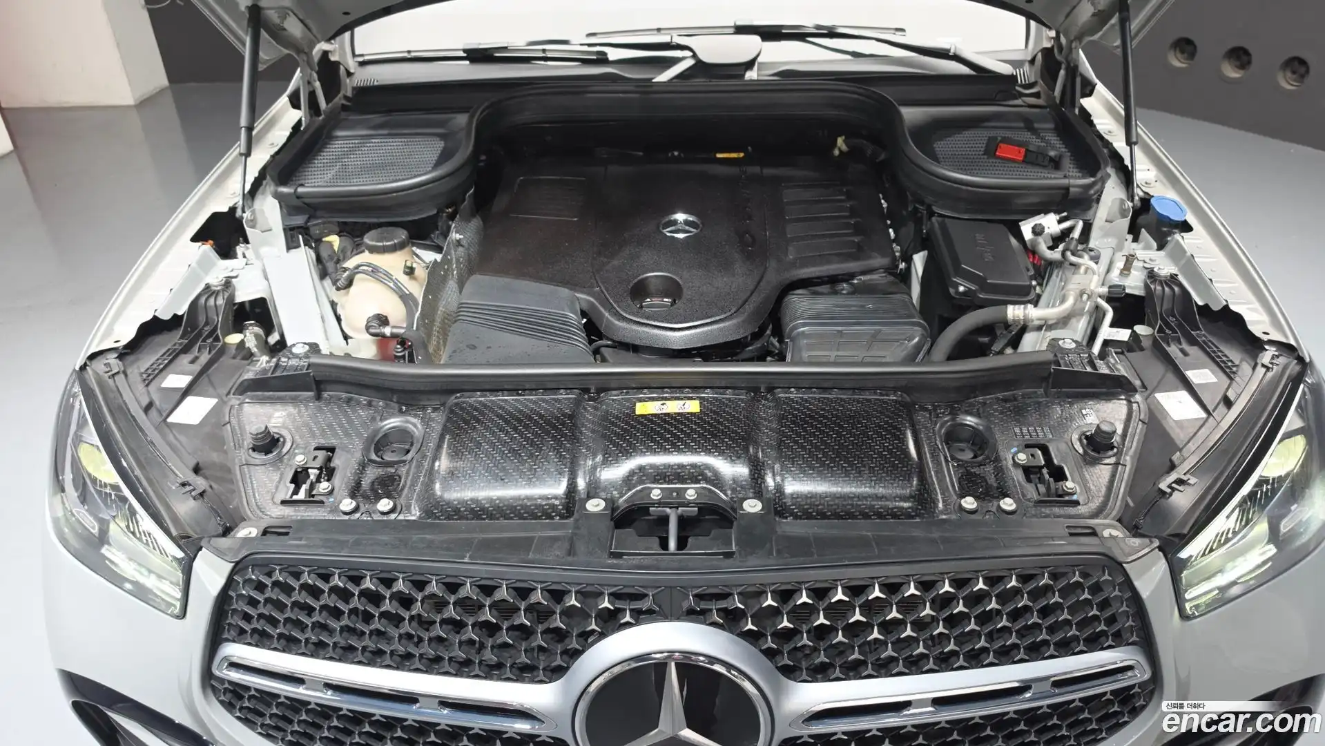 GLE-Class Mercedes-Benz 2023.11-OUTER-006