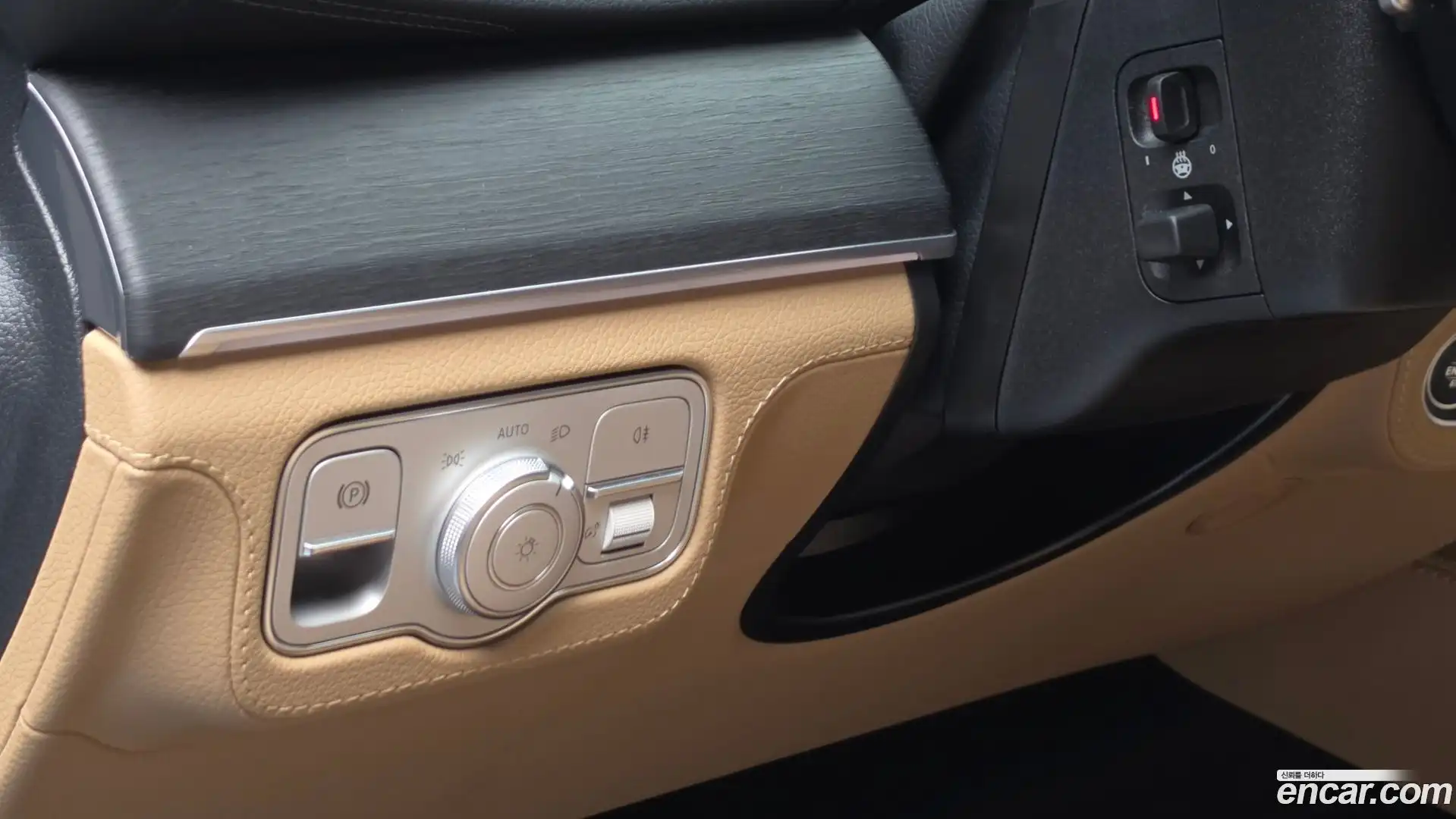 GLE-Class Mercedes-Benz 2023.11-OPTION-022