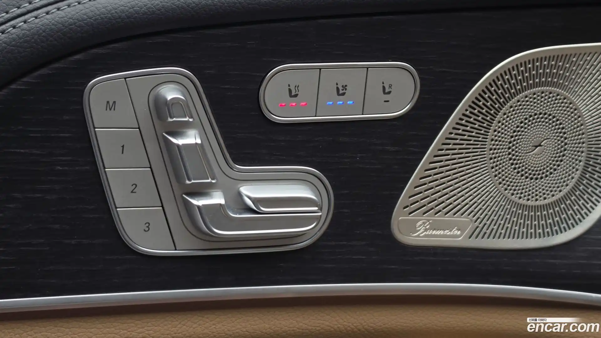 GLE-Class Mercedes-Benz 2023.11-OPTION-041