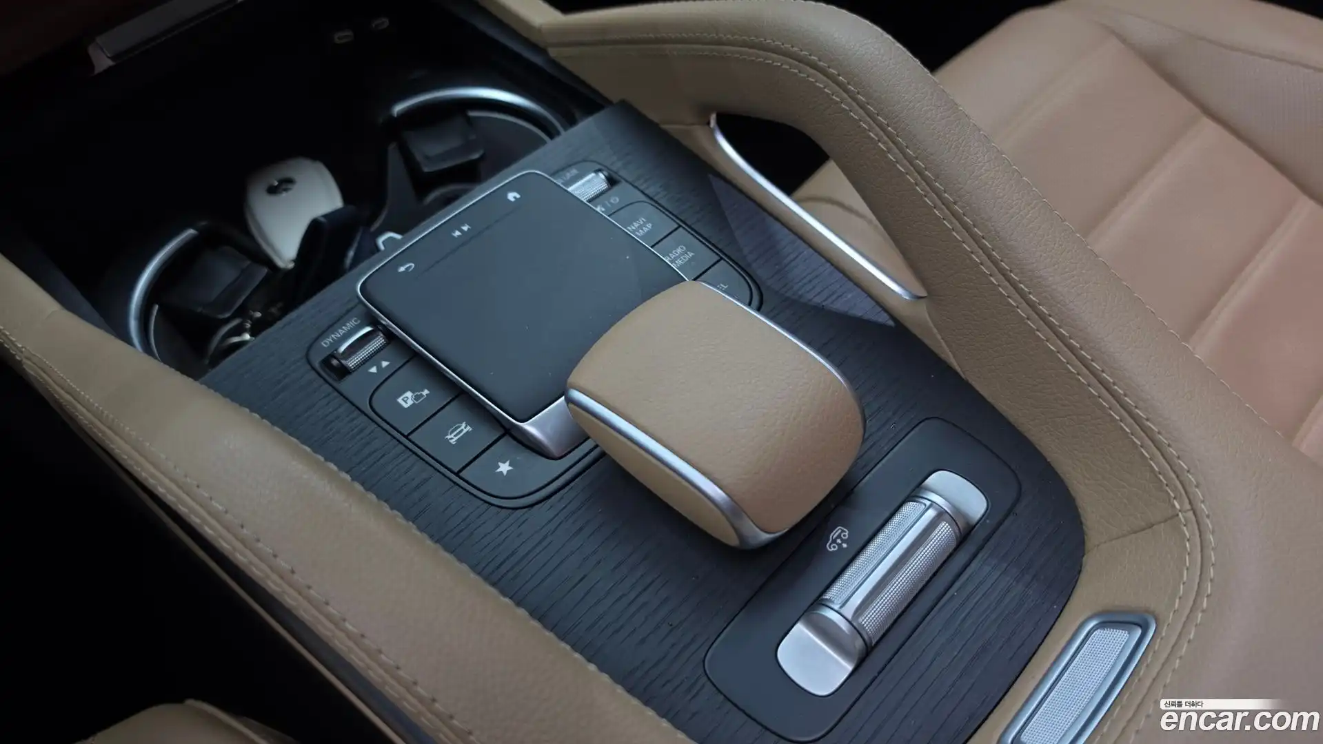 GLE-Class Mercedes-Benz 2023.11-OPTION-042