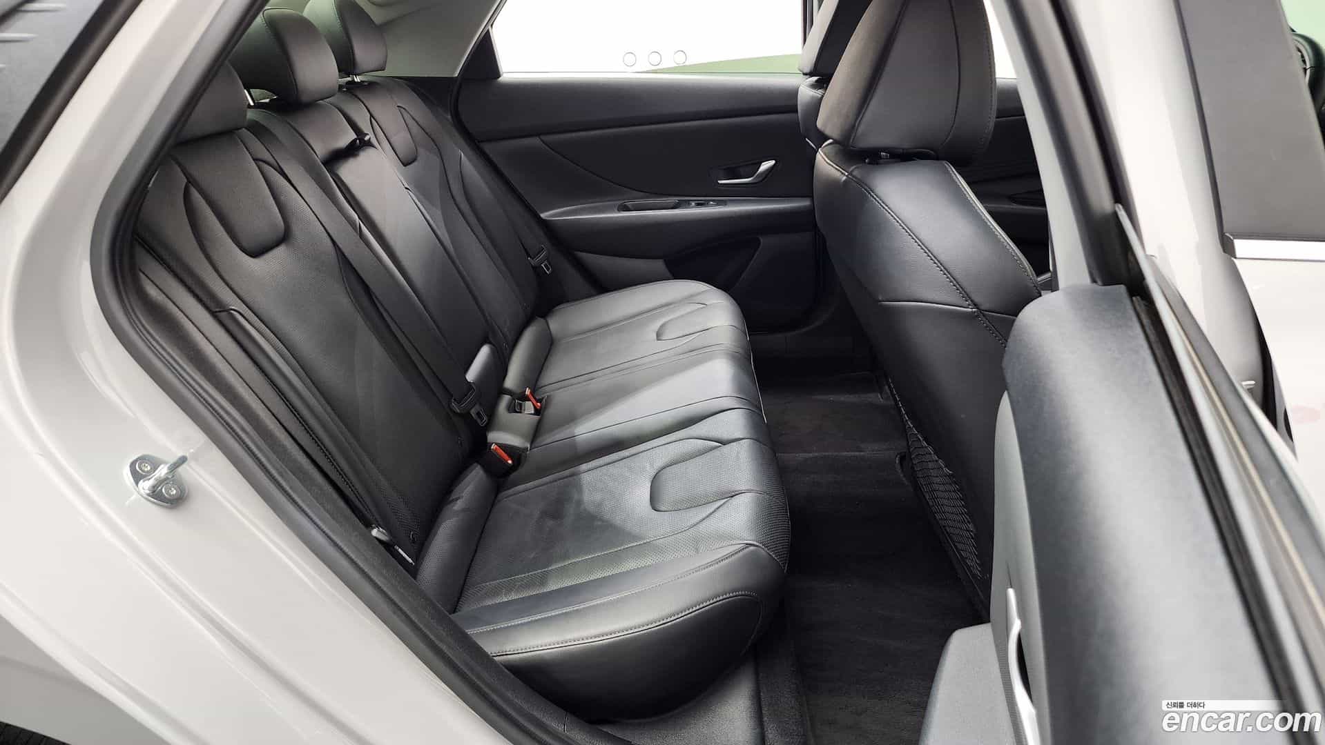 AVANTE Hyundai 2020.6-OPTION-015