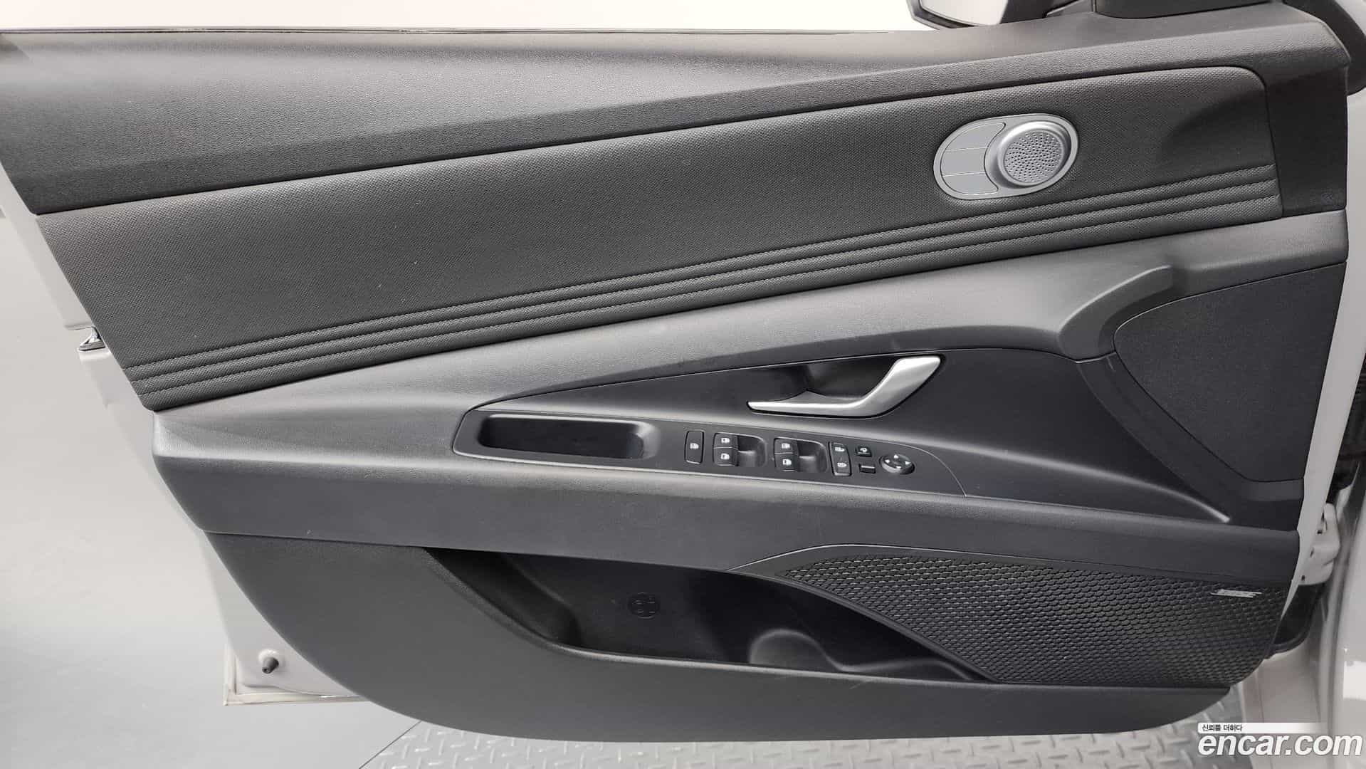 AVANTE Hyundai 2020.6-INNER-034