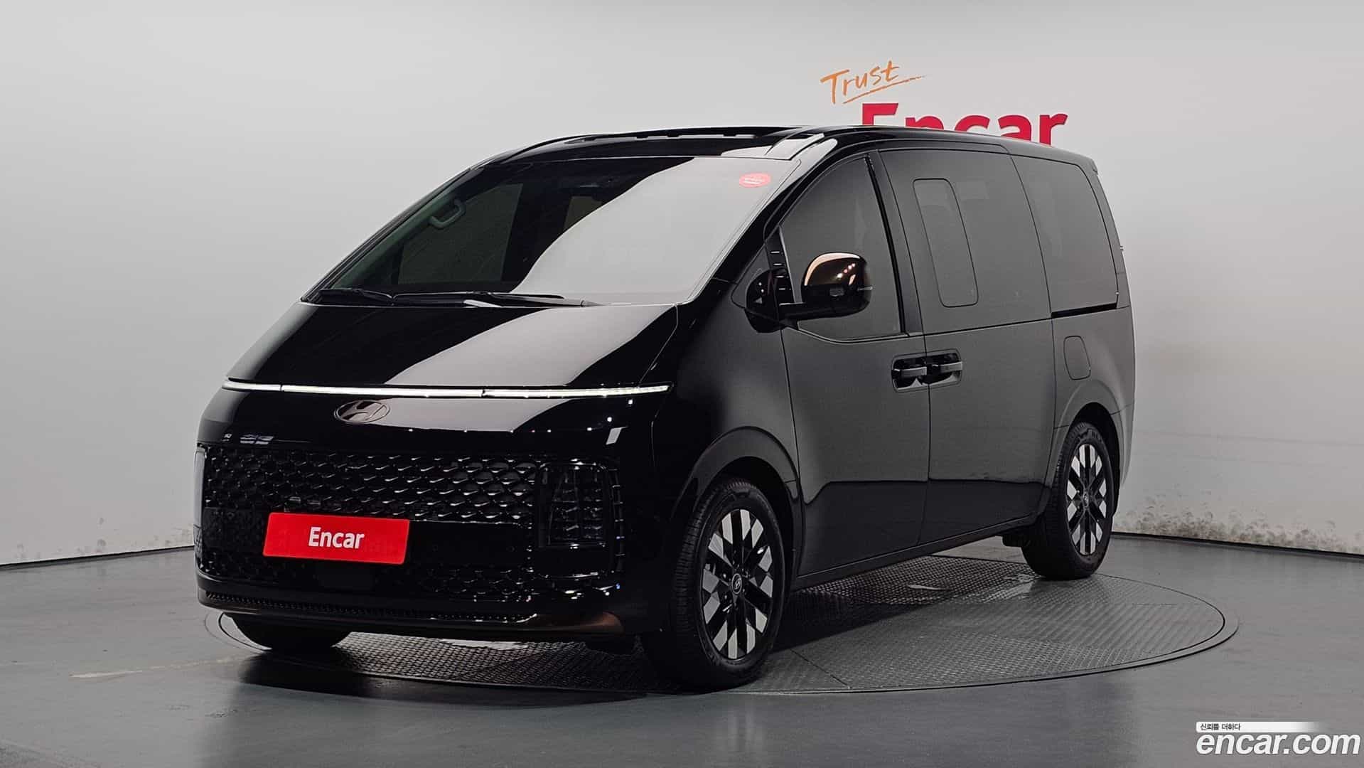 Staria Hyundai 2025.10-OUTER-001