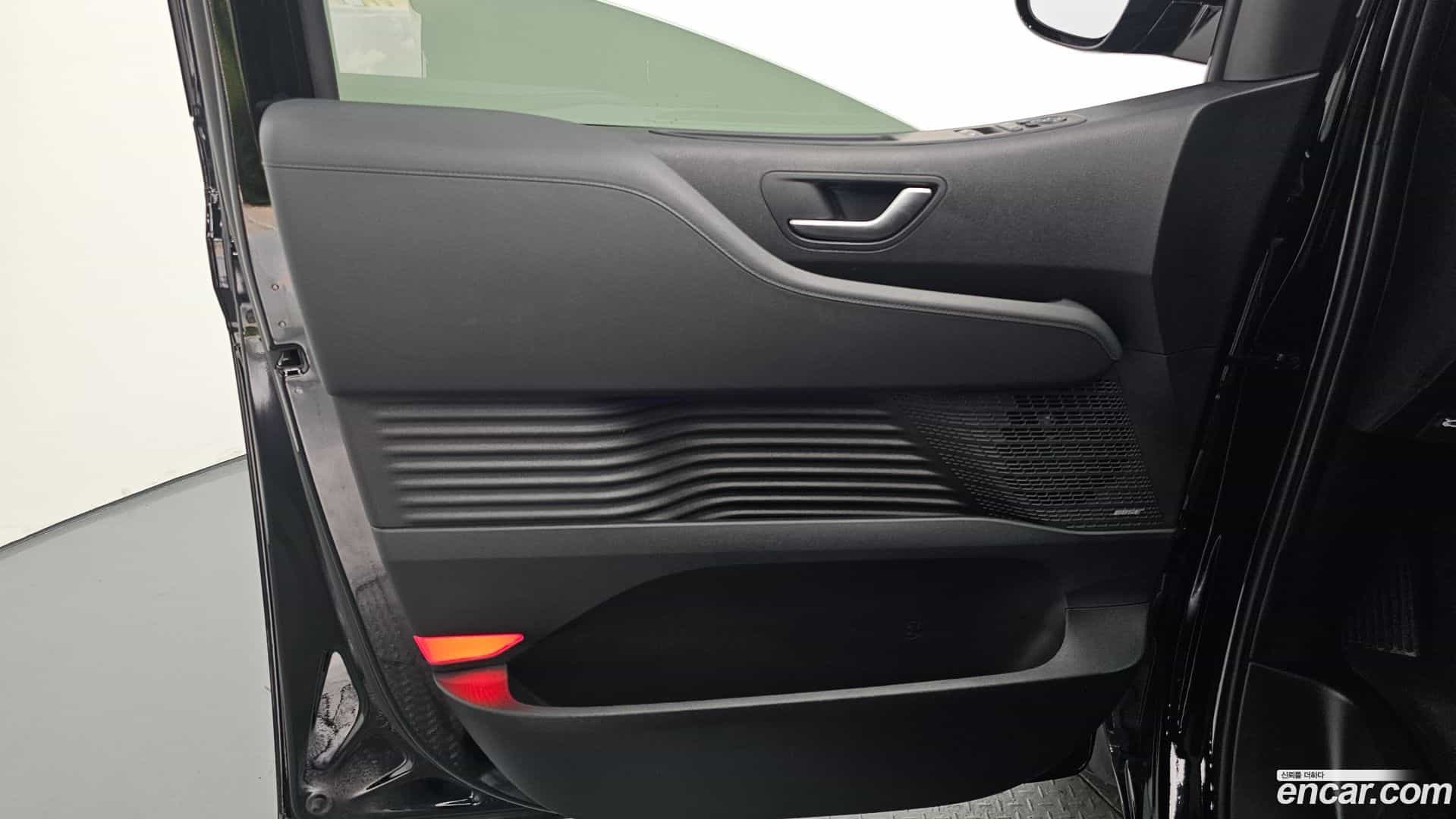 Staria Hyundai 2025.10-INNER-034