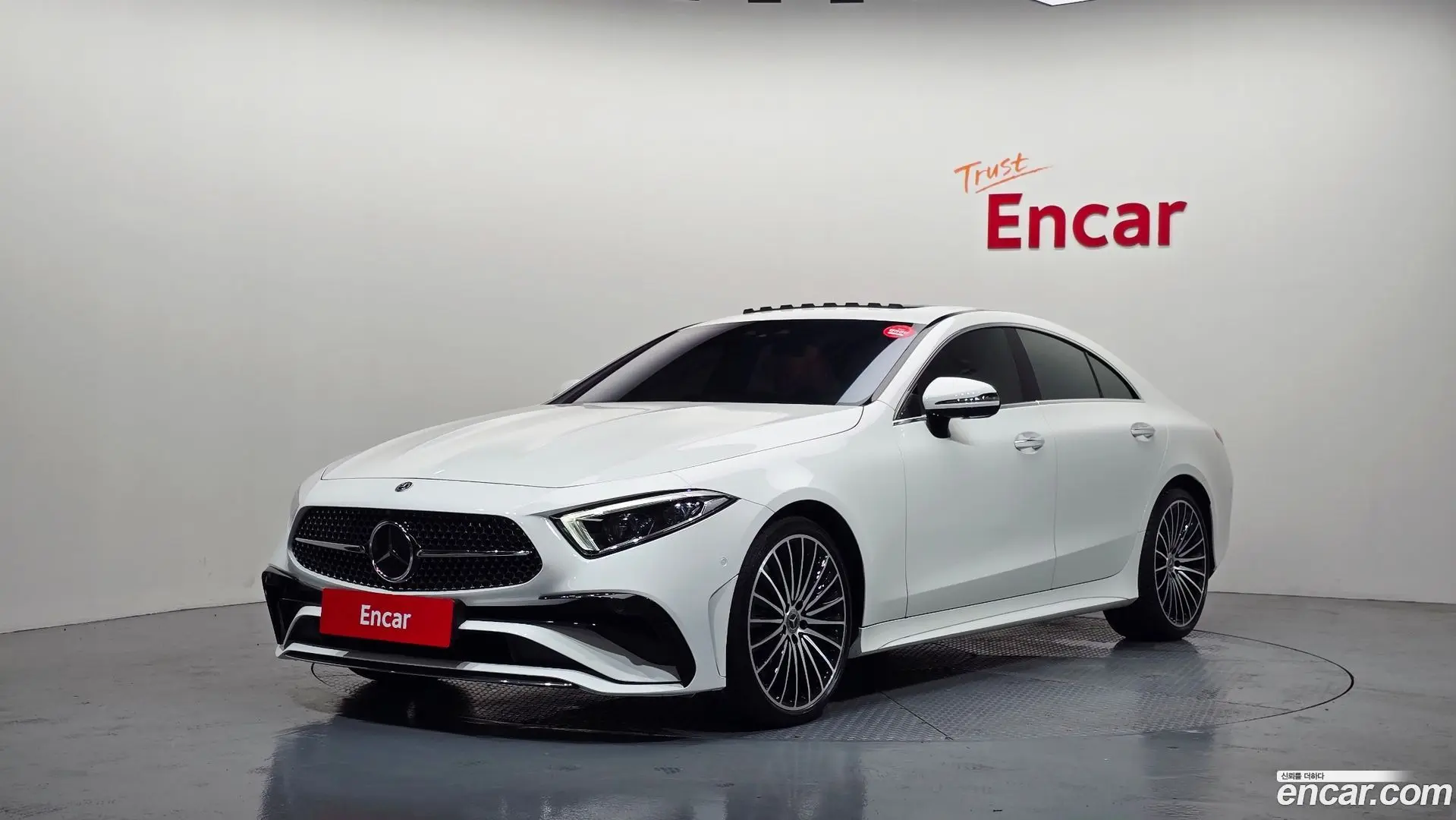 Main__Slider__Photo:CLS-Class Mercedes-Benz 2023.7-0