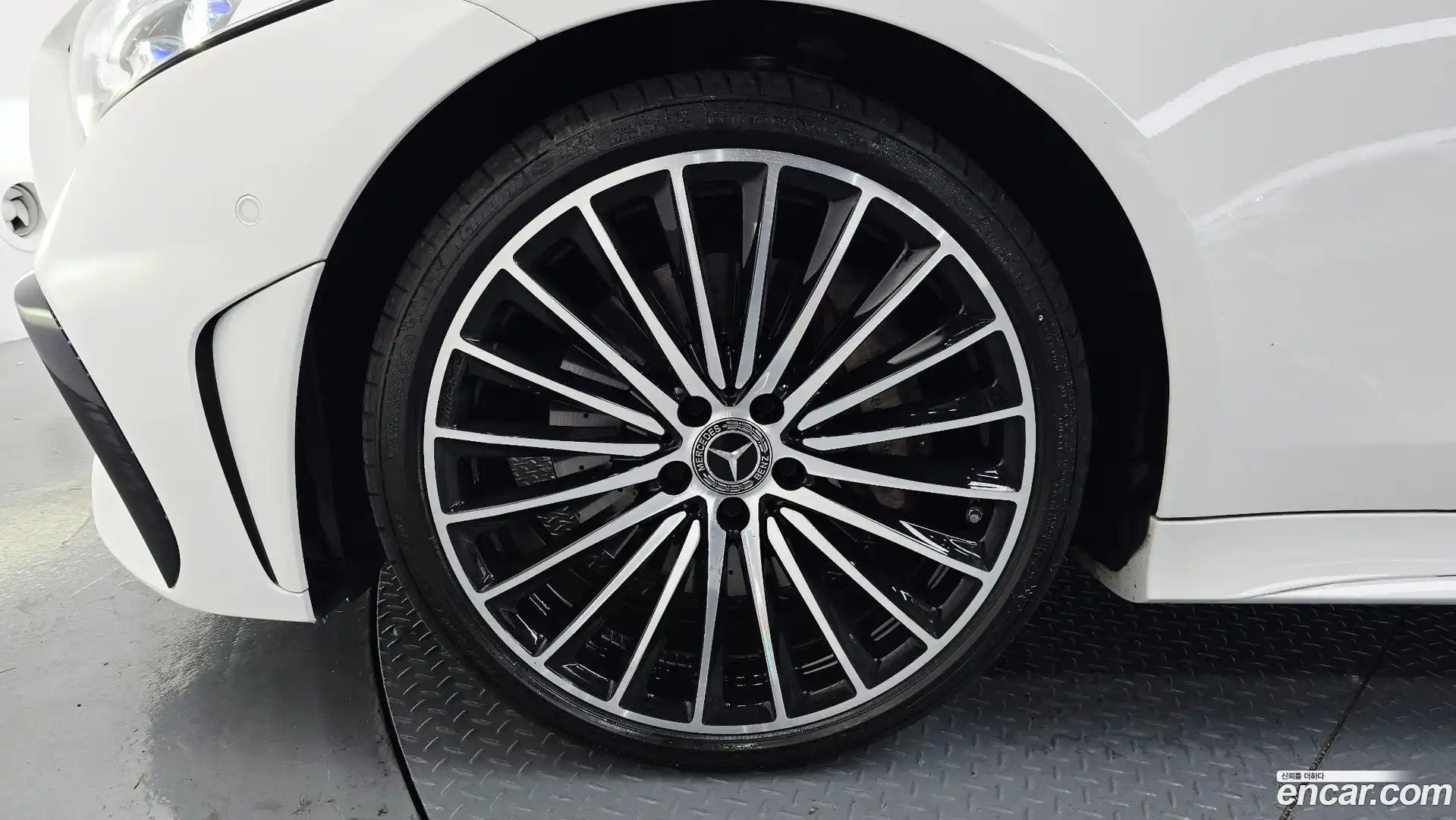 CLS-Class Mercedes-Benz 2023.7-OUTER-005