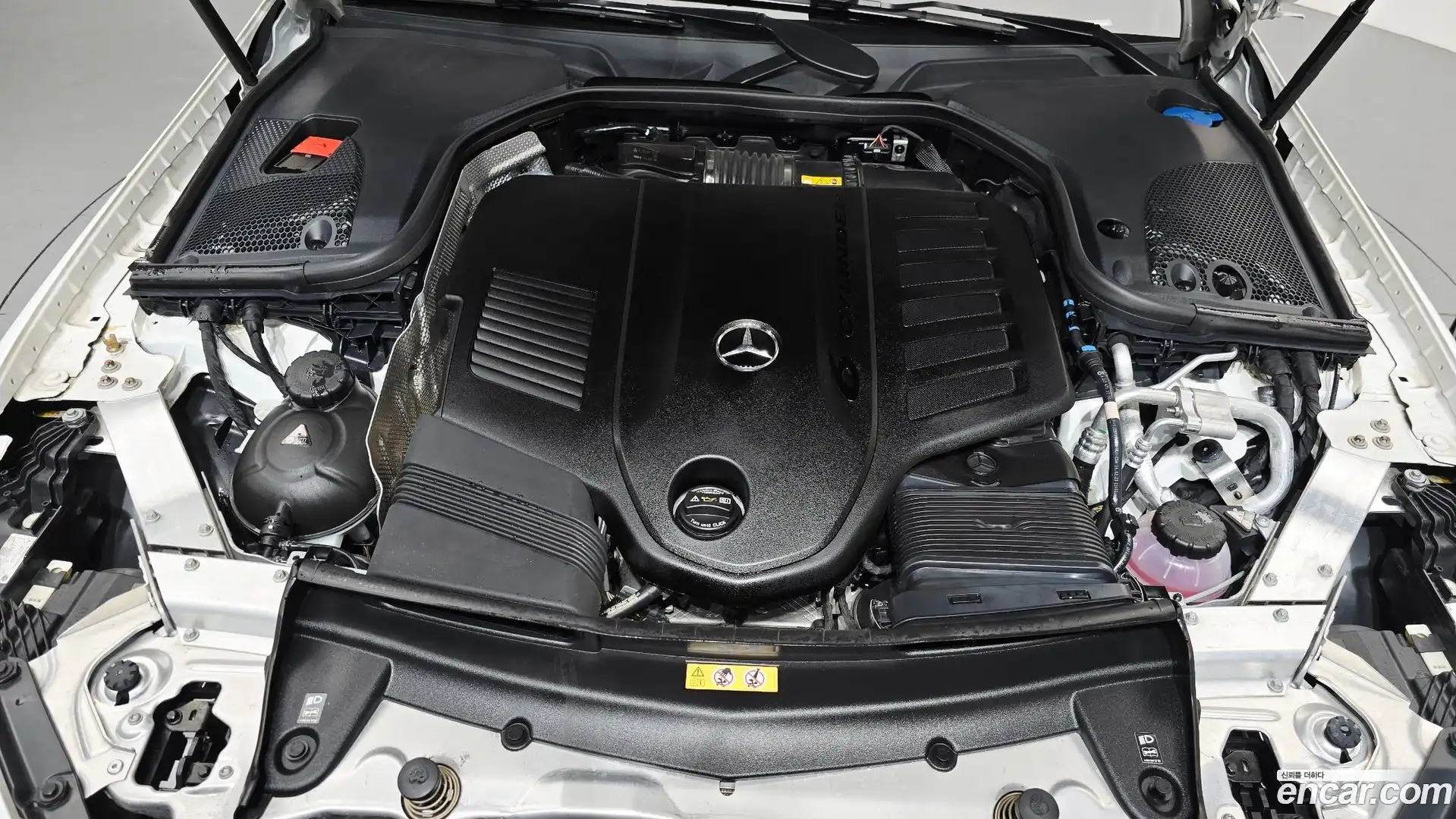 CLS-Class Mercedes-Benz 2023.7-OUTER-006