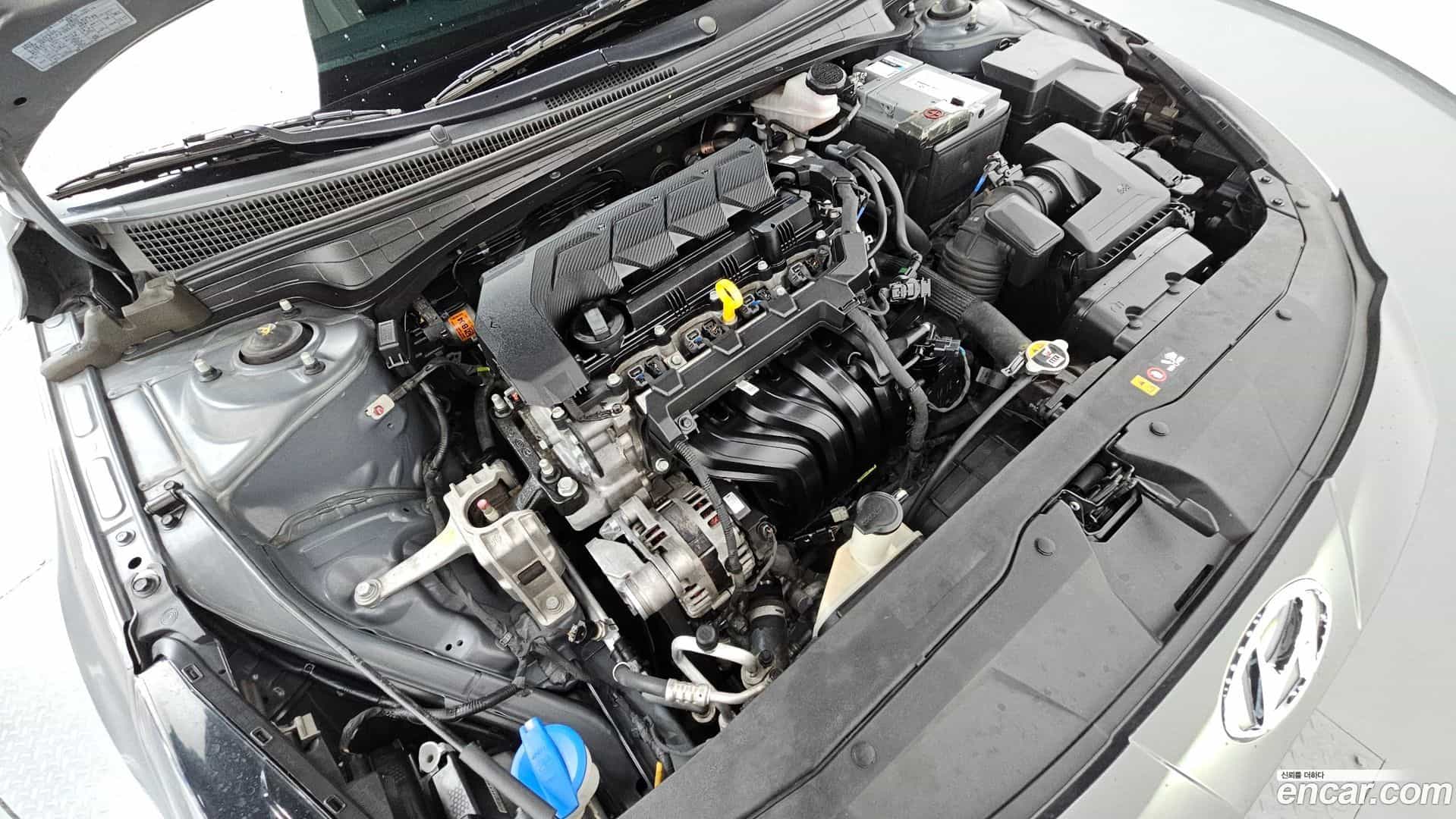 AVANTE Hyundai 2021.0-OUTER-006