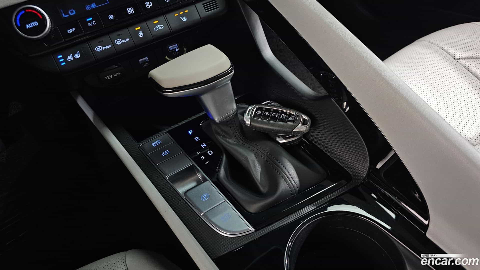 AVANTE Hyundai 2021.0-INNER-009