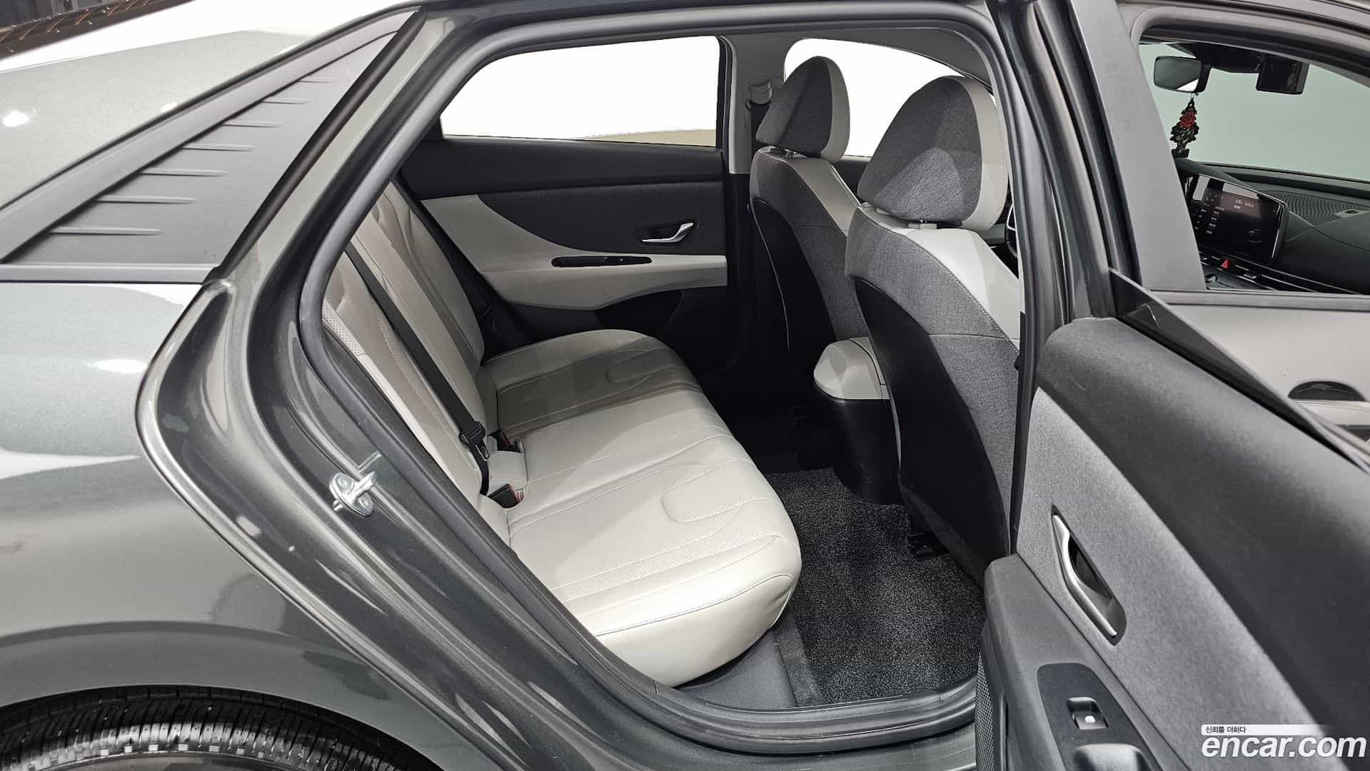 AVANTE Hyundai 2021.0-OPTION-015