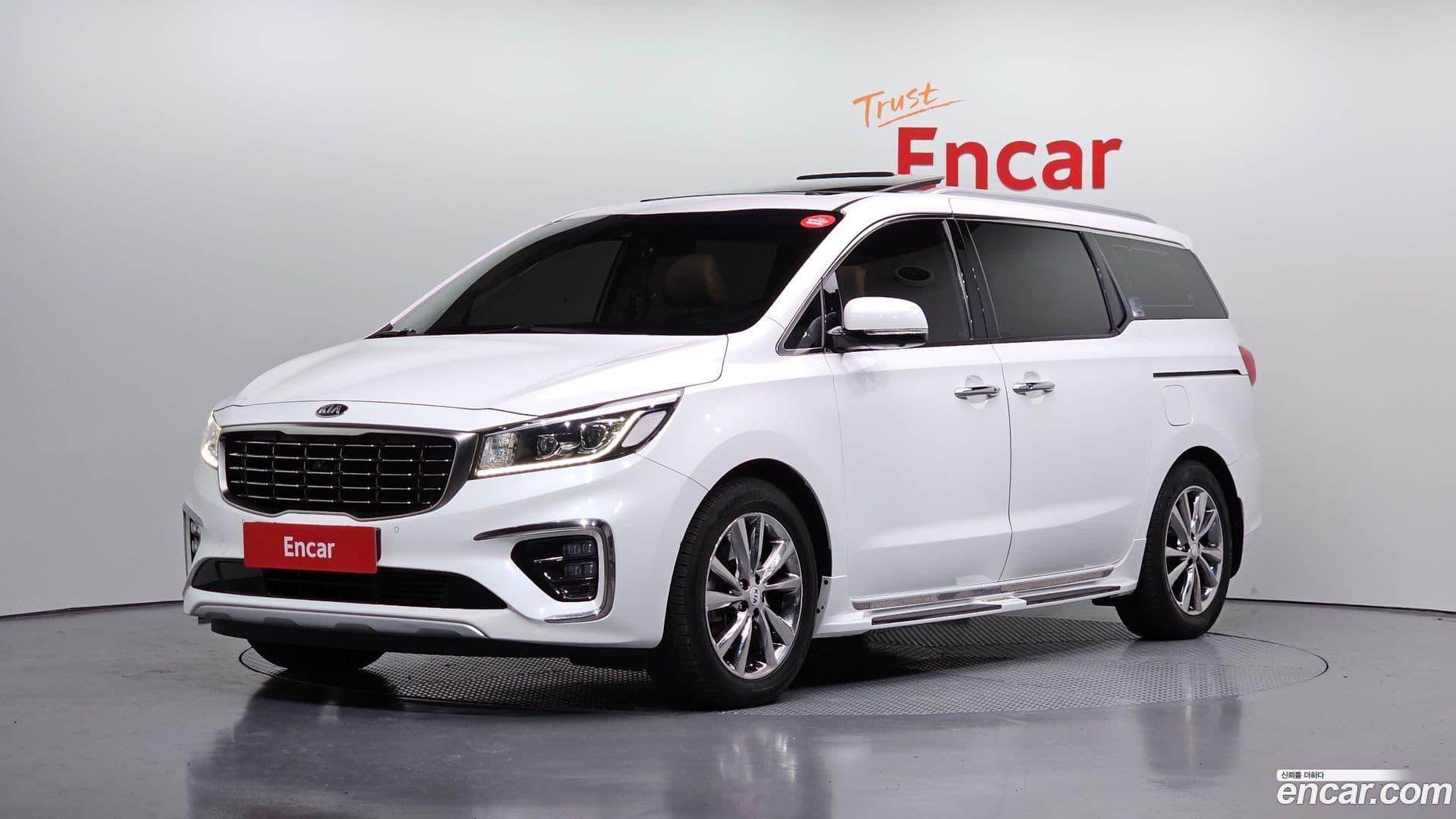 Main__Slider__Photo:Canival Kia 2018.7-0