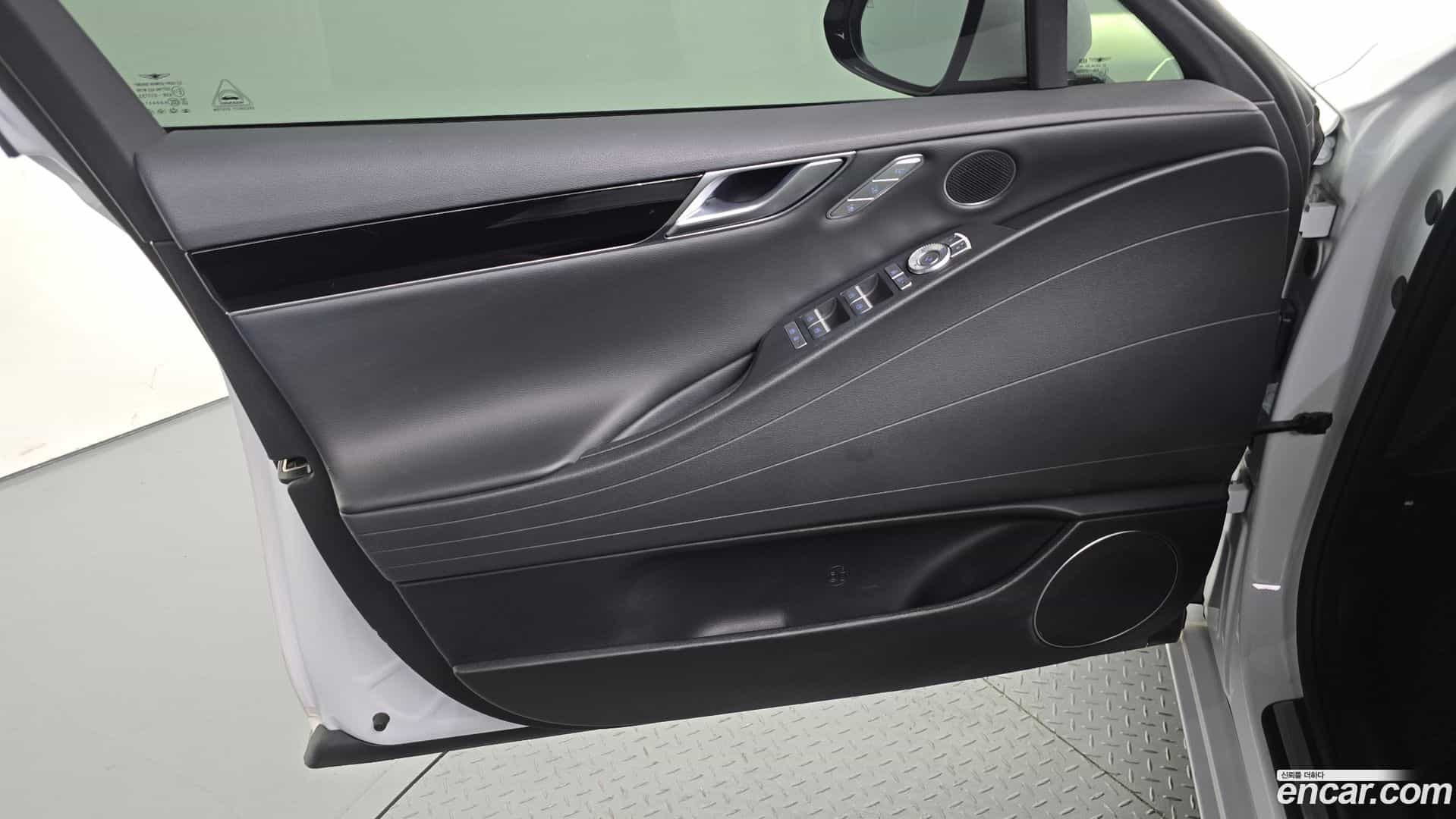 G80 Genesis 2022.9-INNER-034