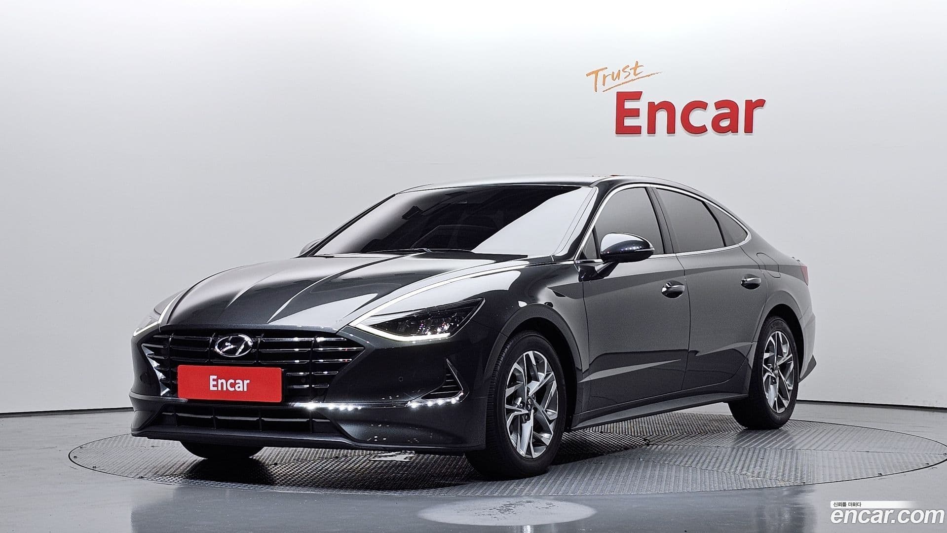 Main__Slider__Photo:Sonata Hyundai 2019.4-0