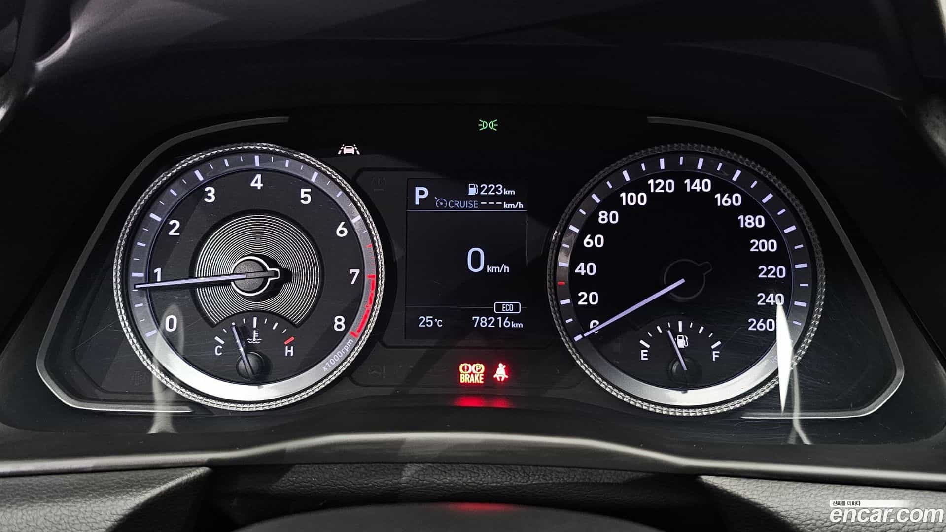 Sonata Hyundai 2019.4-INNER-008