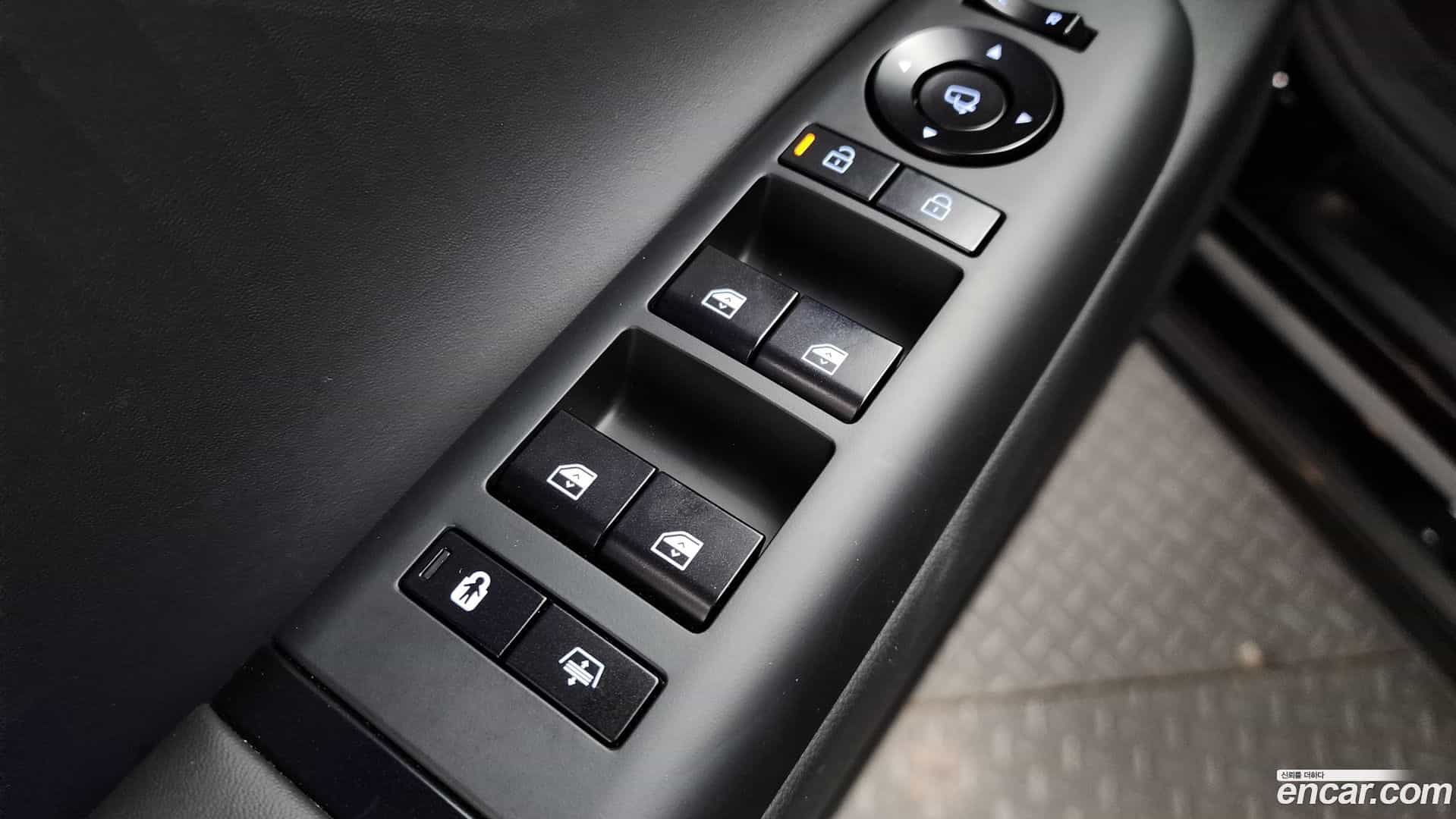 Grandeur Hyundai 2024.8-OPTION-042